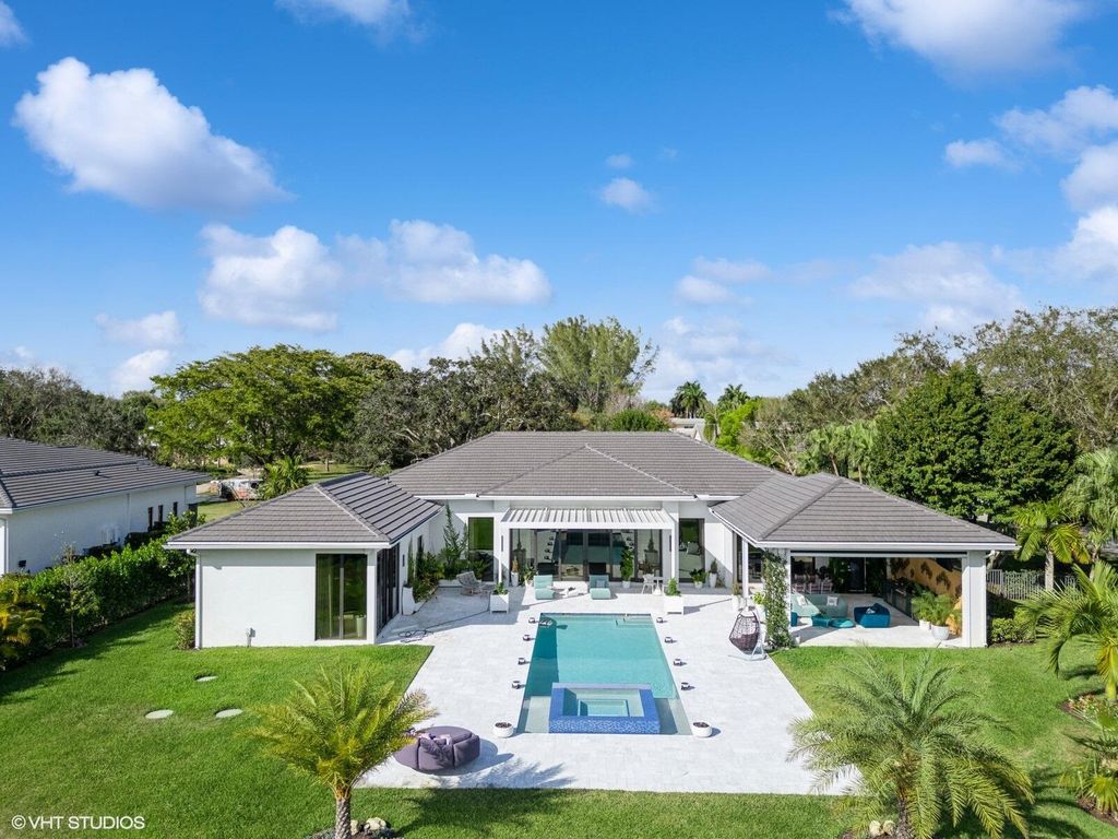 Photo of 8533 N Native Dancer Road, Palm Beach Gardens, FL 33418 (MLS # R11161072)