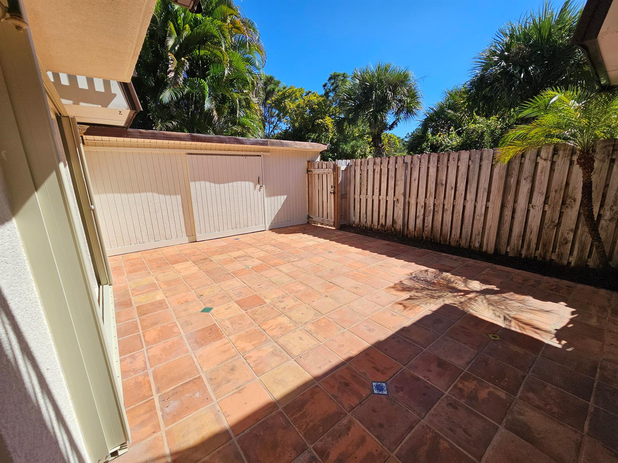 RIVER PINES - Residential Lease