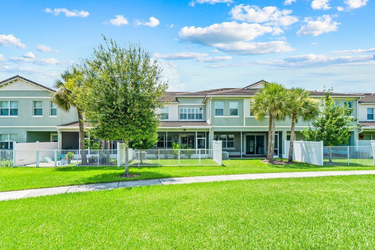 PARK CENTRAL AT CYPRESS K - Residential
