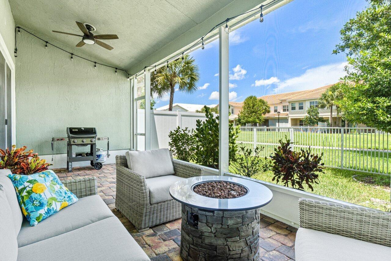 PARK CENTRAL AT CYPRESS K - Residential