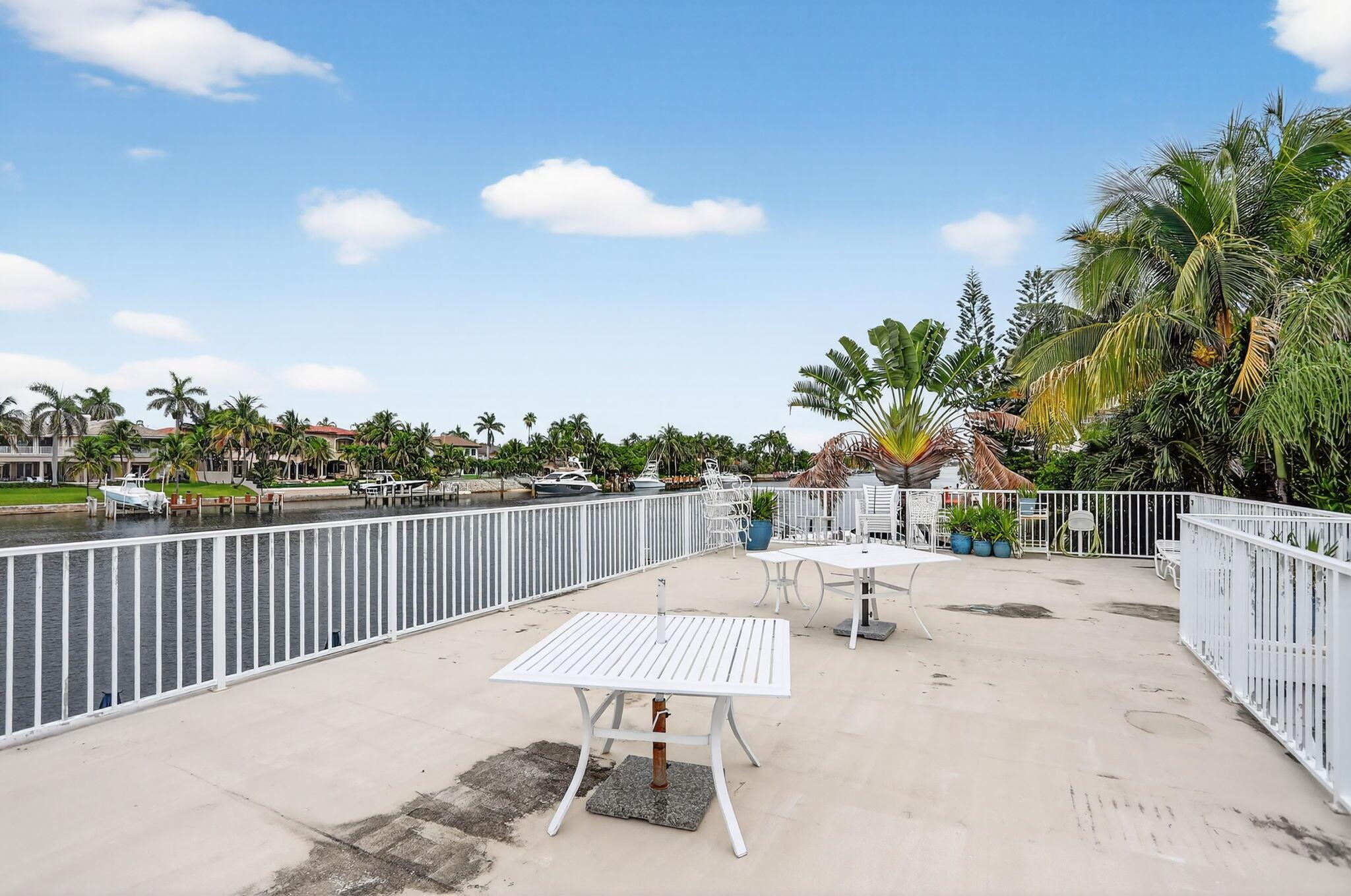 HILLSBORO MILE OCEAN APTS - Residential