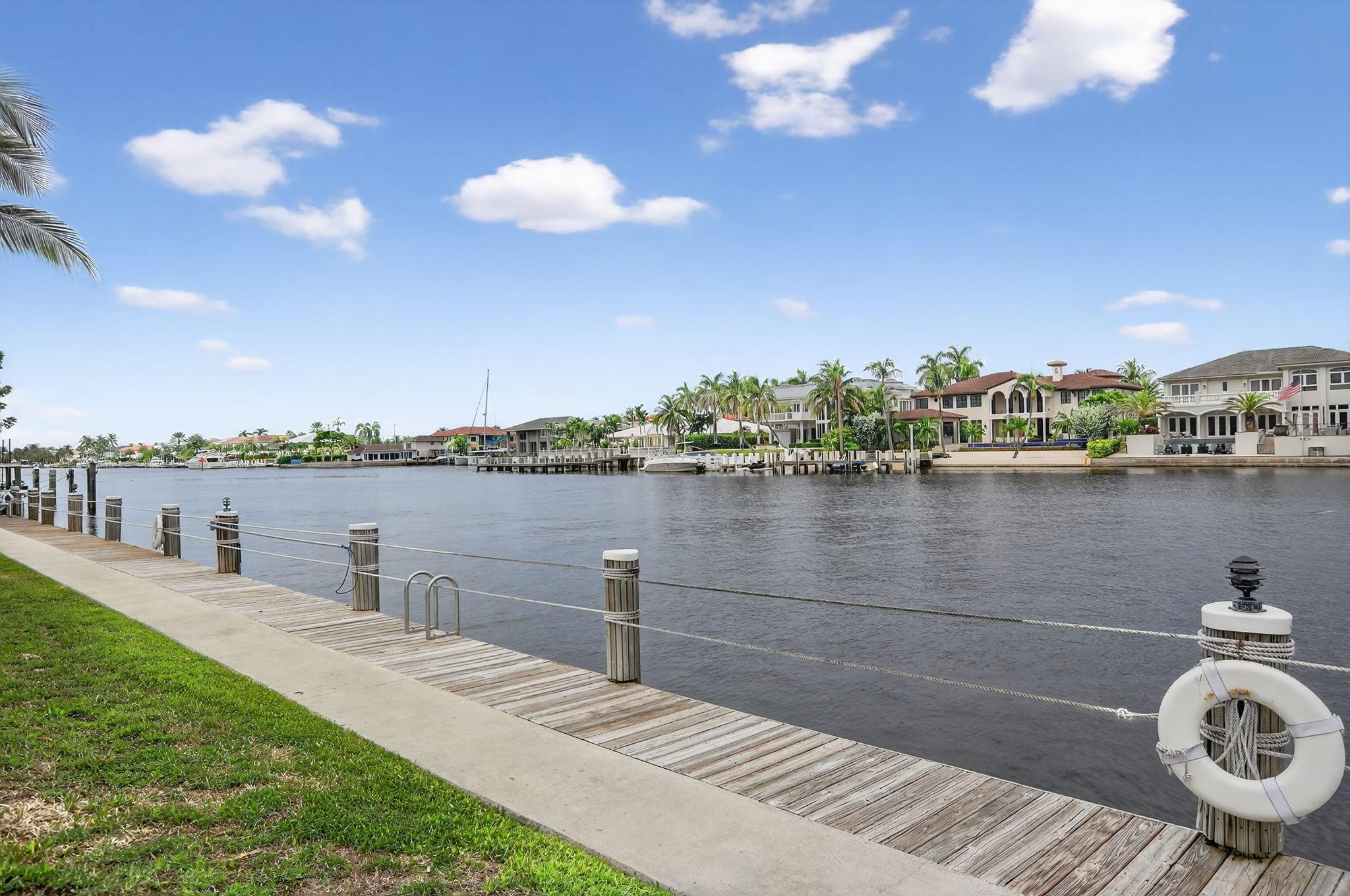 HILLSBORO MILE OCEAN APTS - Residential