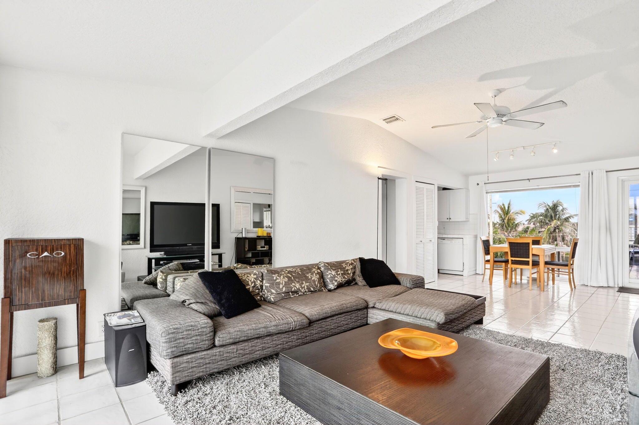 HILLSBORO MILE OCEAN APTS - Residential