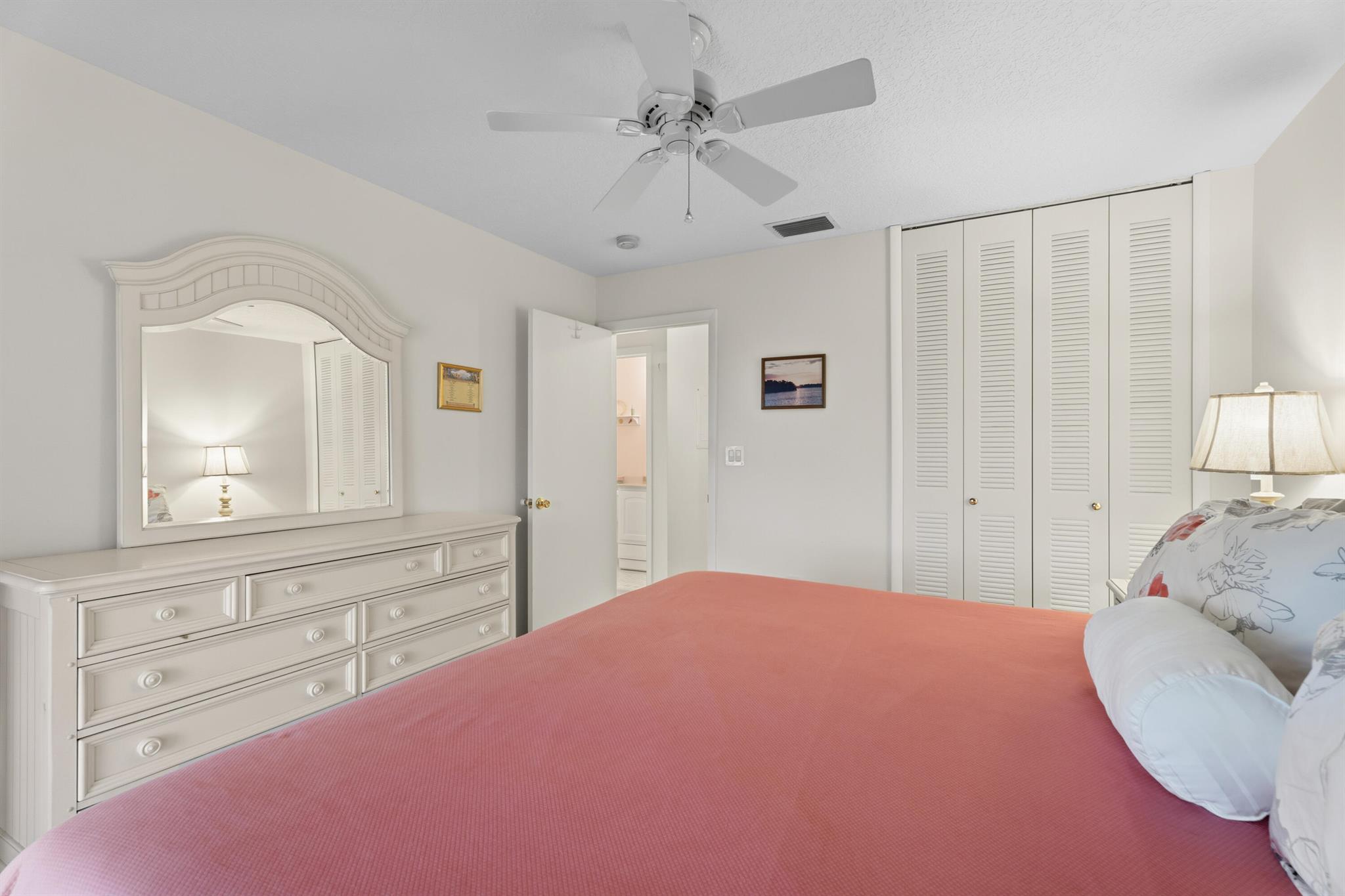 DE LA BAHIA CONDO - Residential