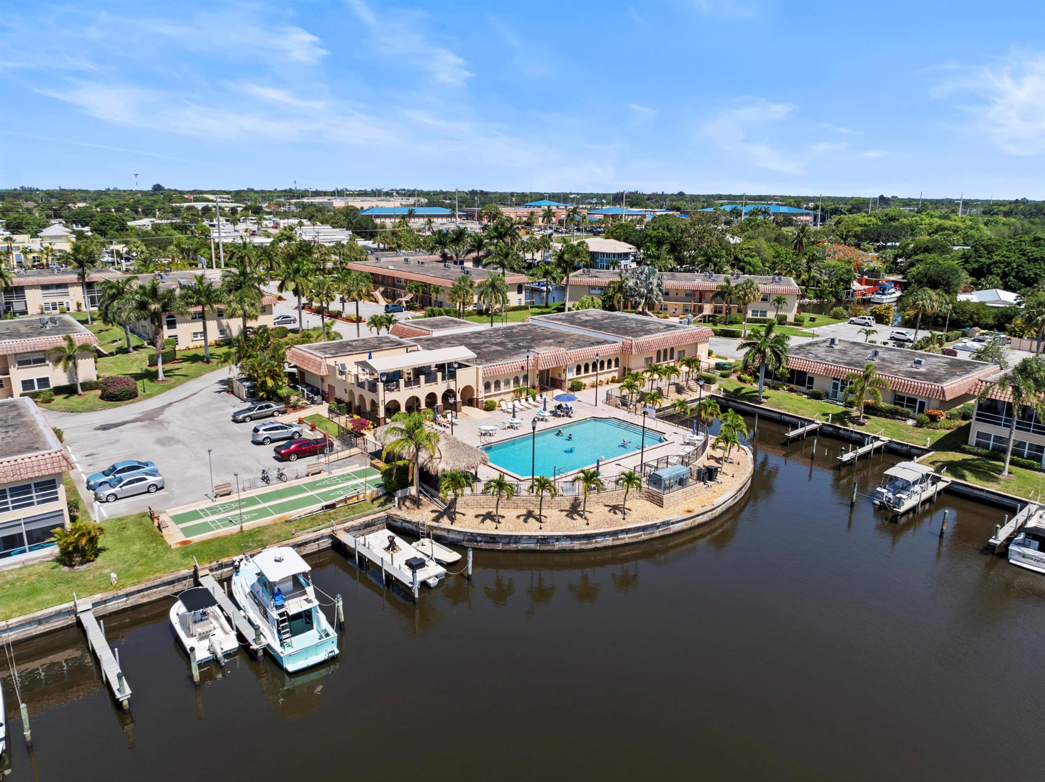 2600 S Kanner Highway F8