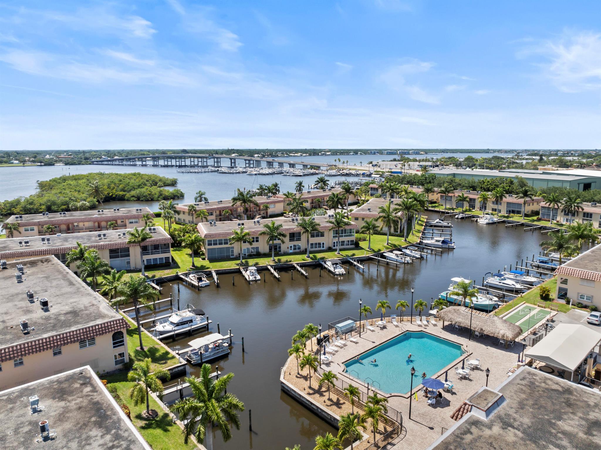 2600 S Kanner Highway F8