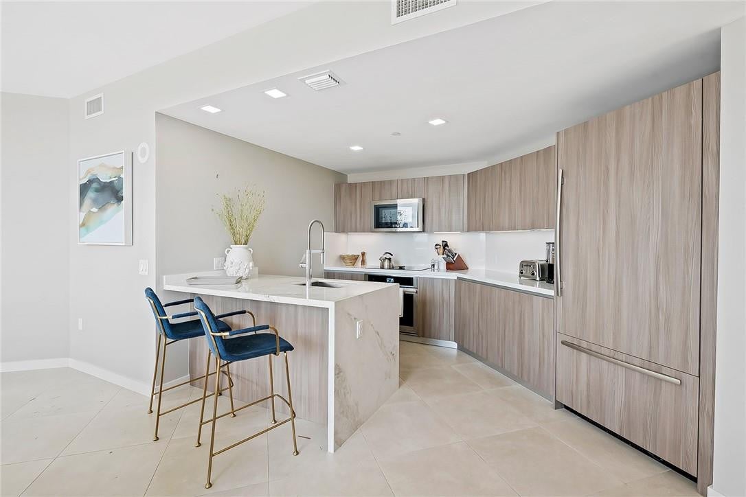 401 N BIRCH Road 508