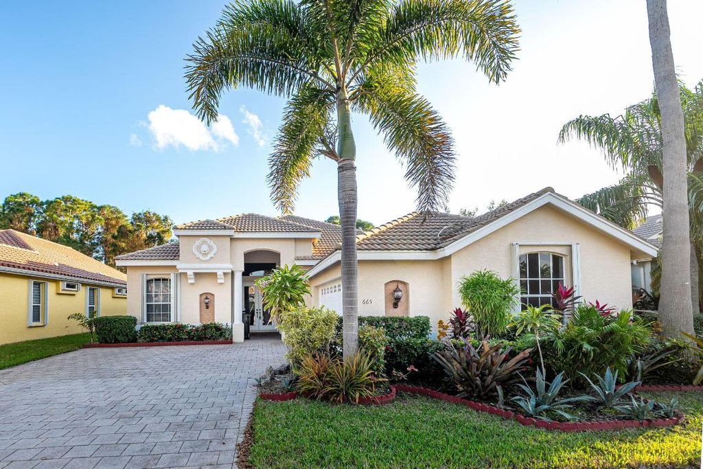 Photo of 665 SW Sw Lake Charles Circle, Port Saint Lucie, FL 34986 (MLS # R11143762)