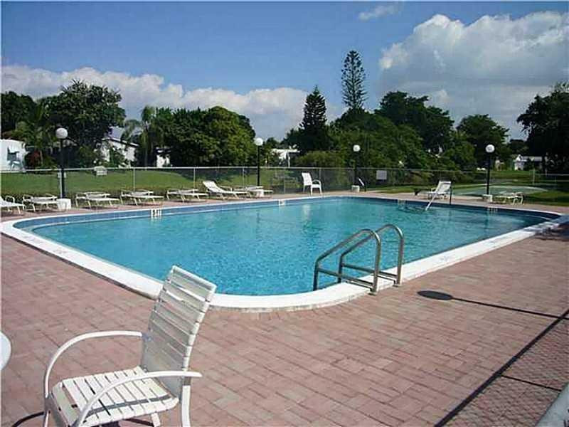 Margate Village Ph I Cond - Residential Lease