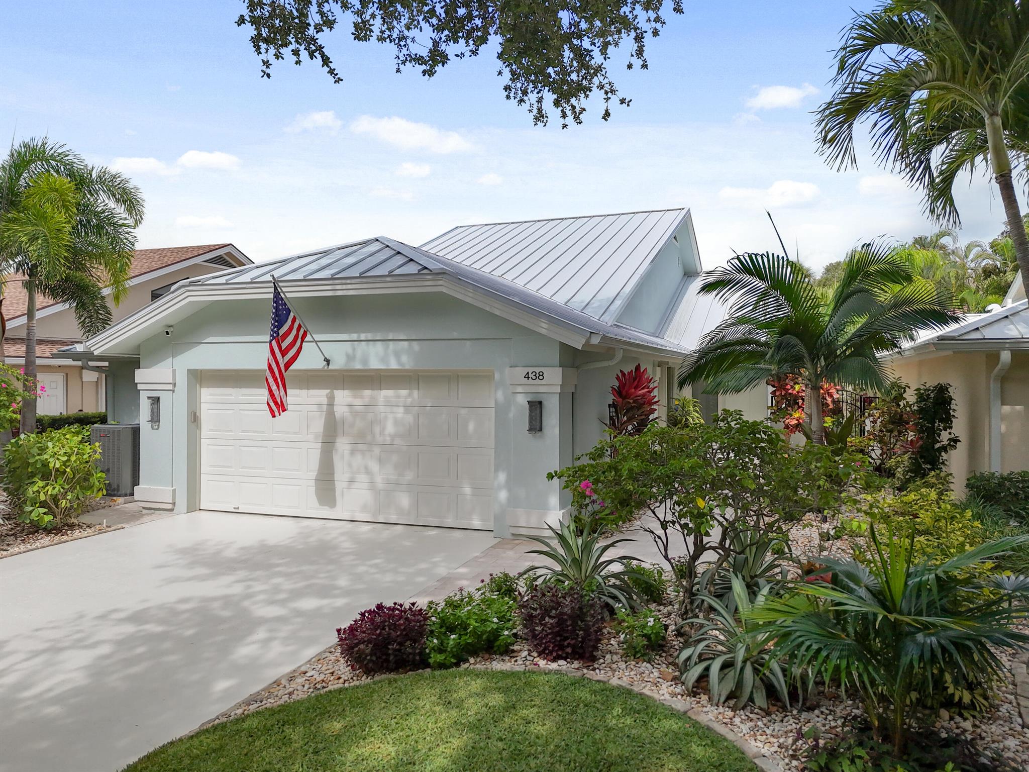 438 River Edge Road