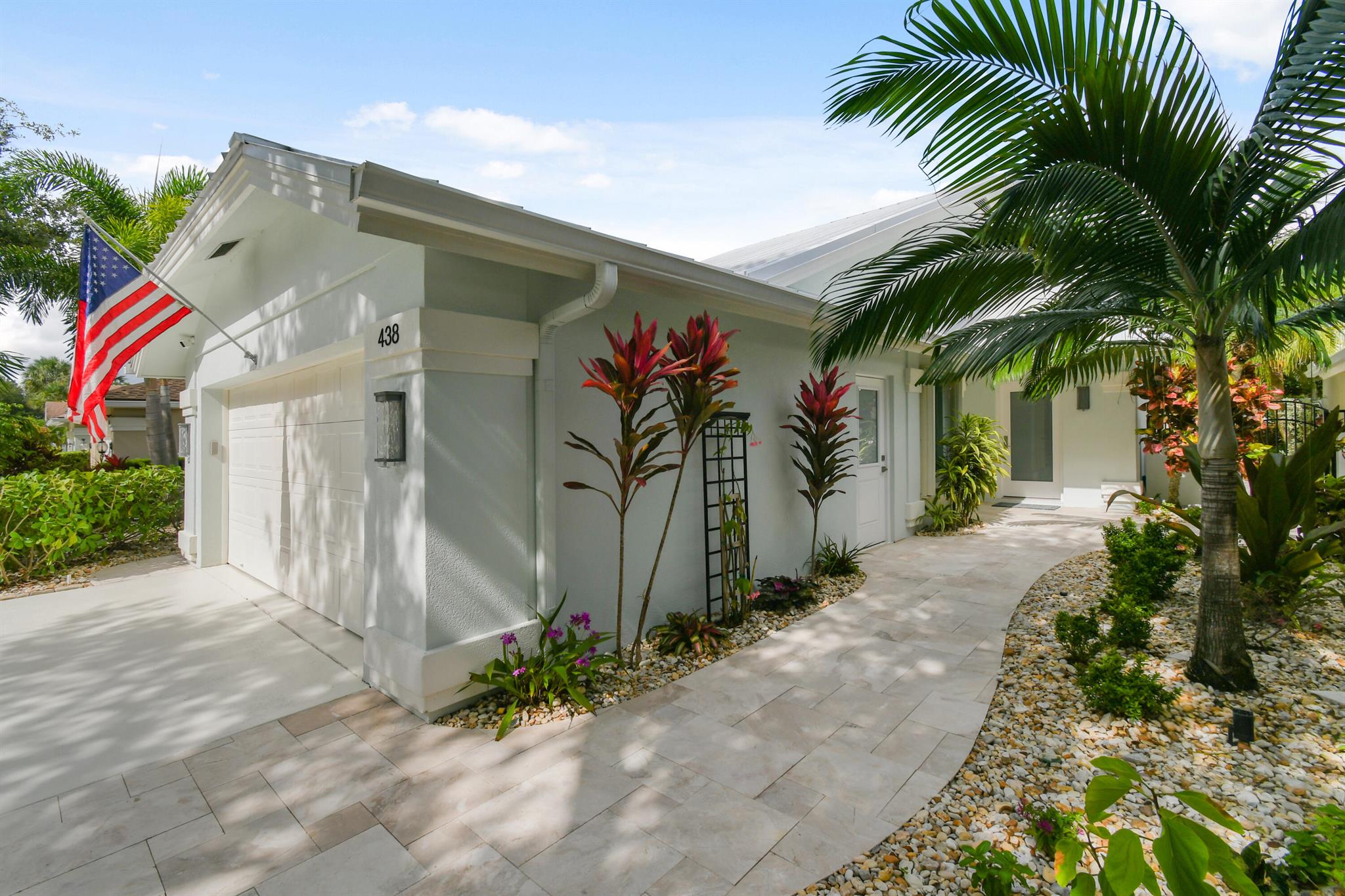 438 River Edge Road