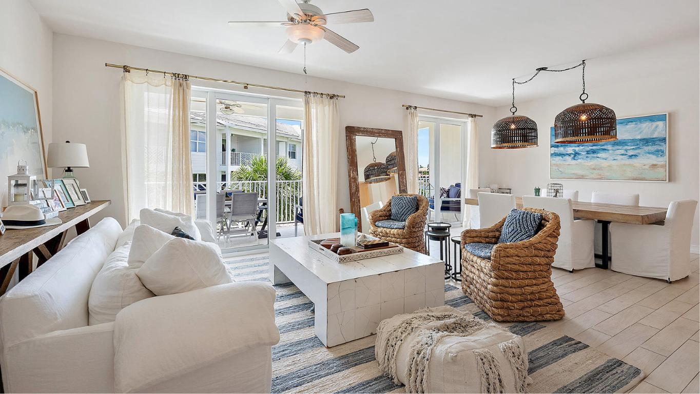 432 Bay Colony Drive N