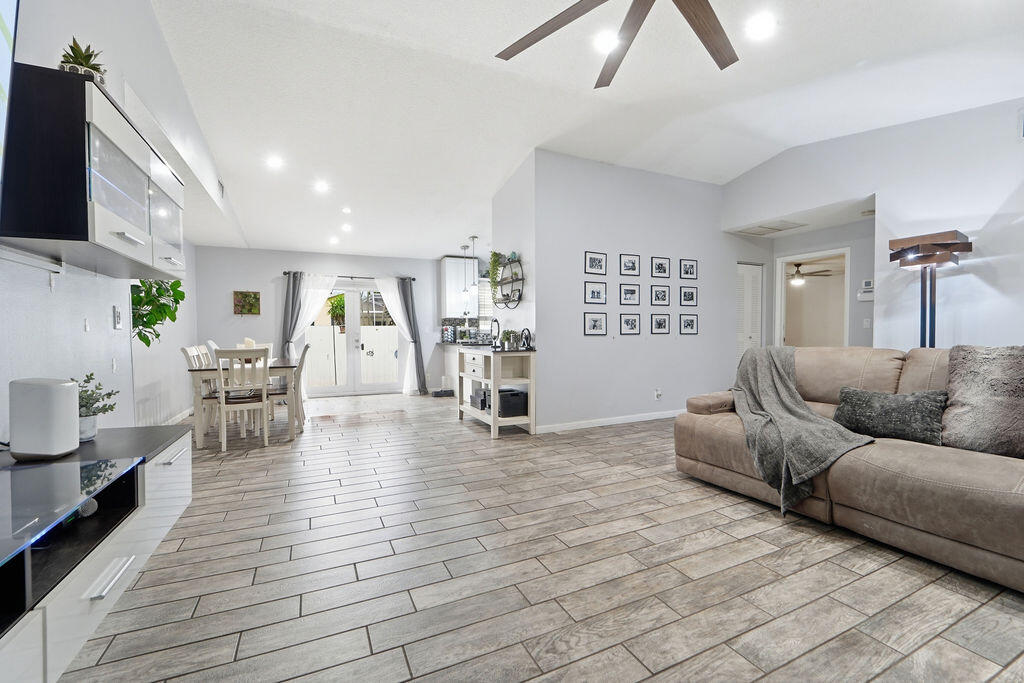 6160 Silver Oak Drive