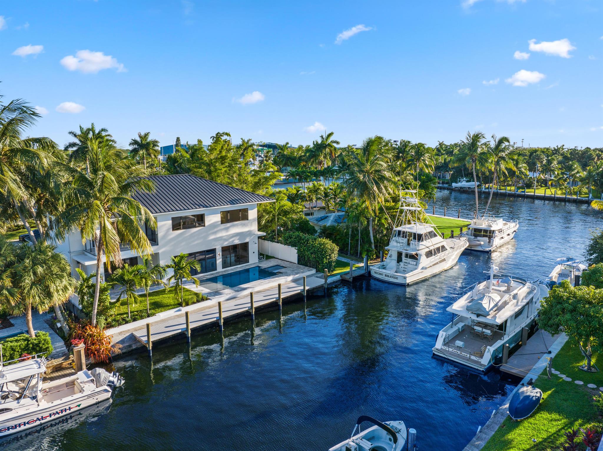 1317 Tangelo Isle