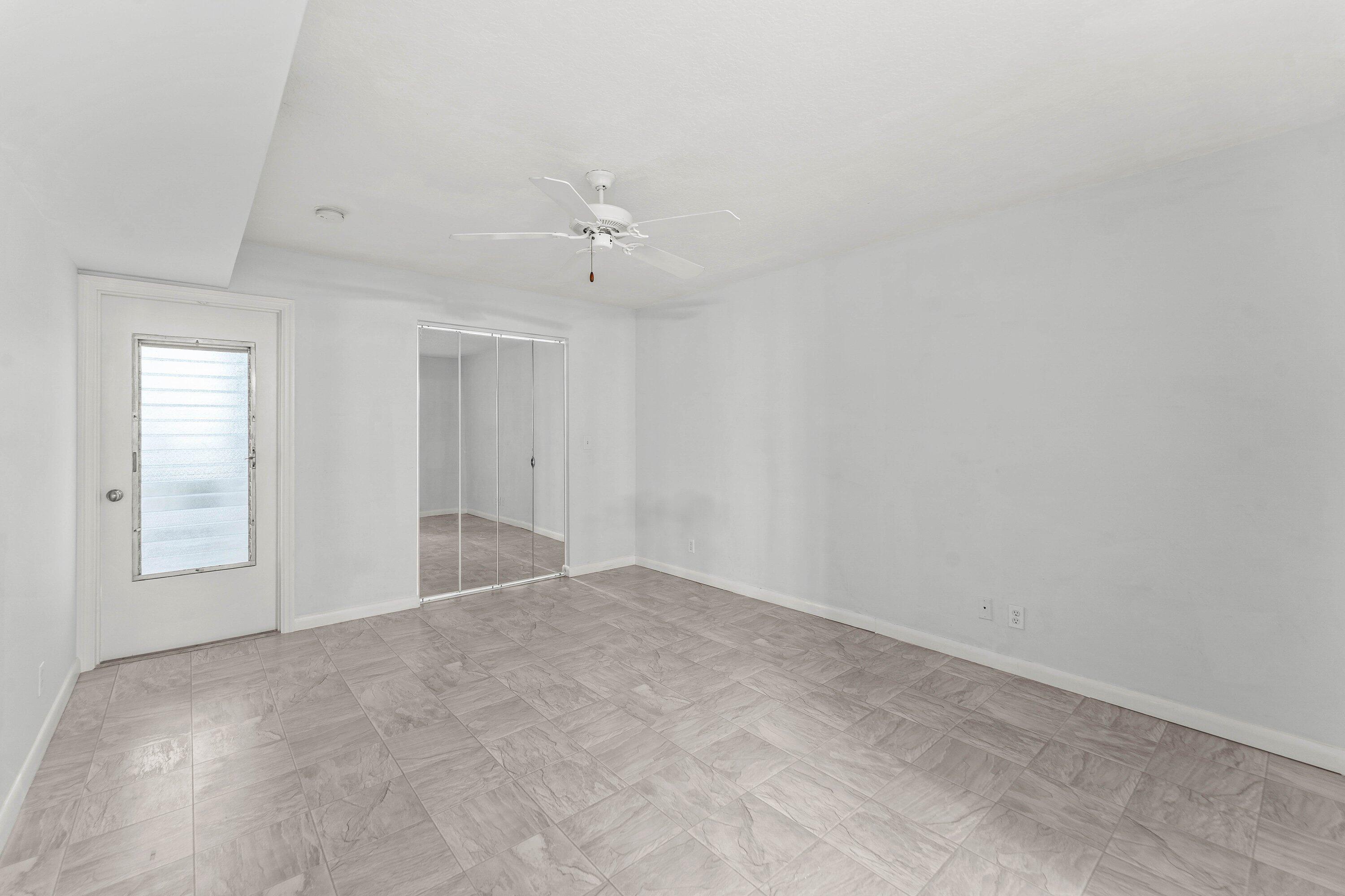 HAMPTON HOUSE CONDO - Residential