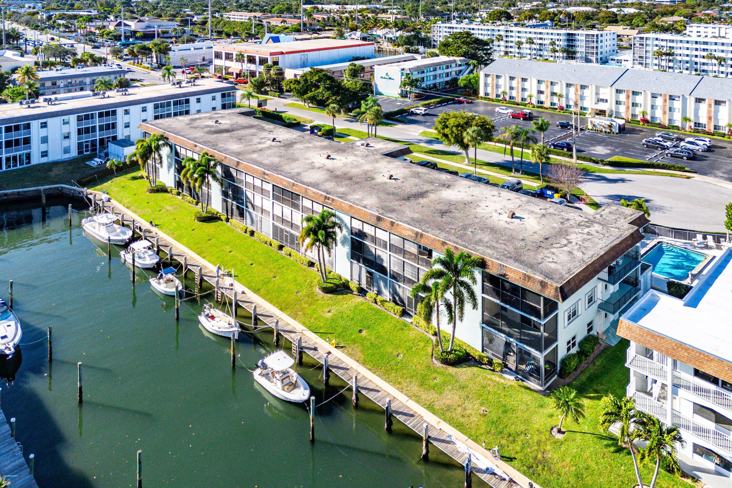 HAMPTON HOUSE CONDO - Residential