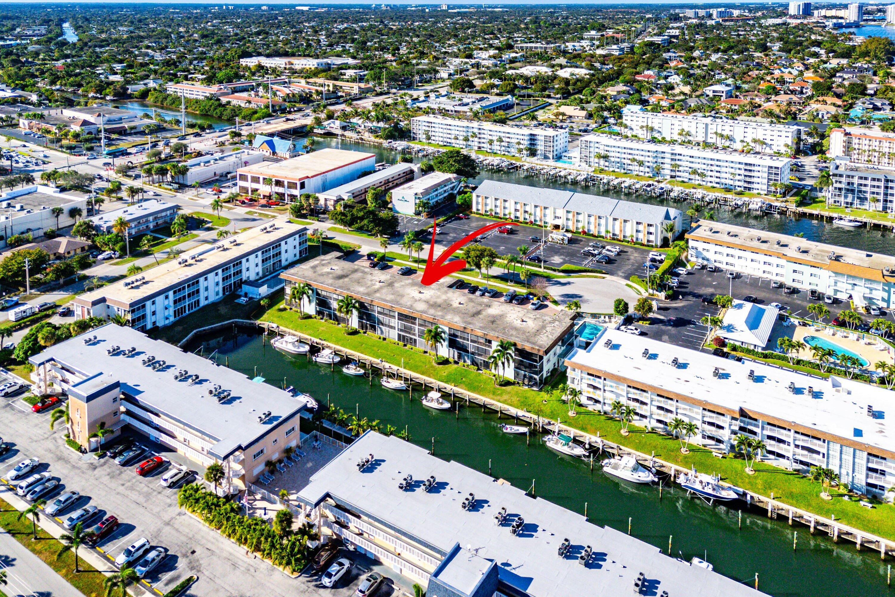 HAMPTON HOUSE CONDO - Residential