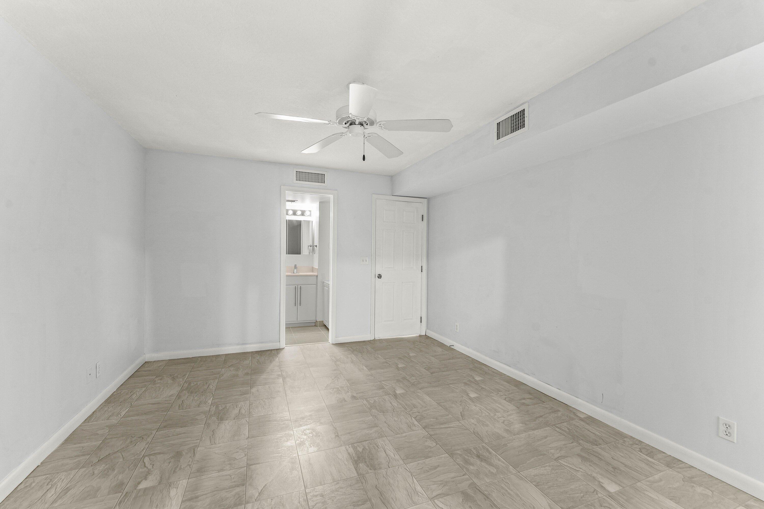 HAMPTON HOUSE CONDO - Residential