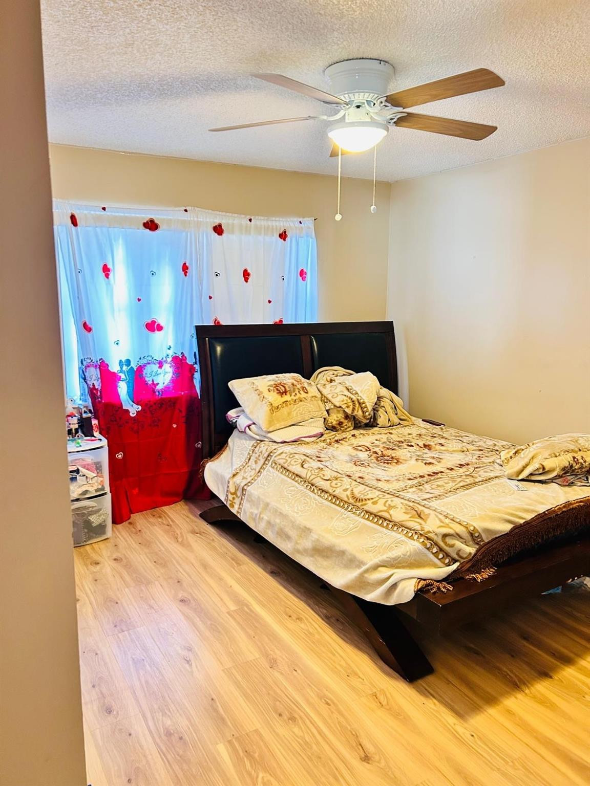 WOODLAKES ISLES - Residential