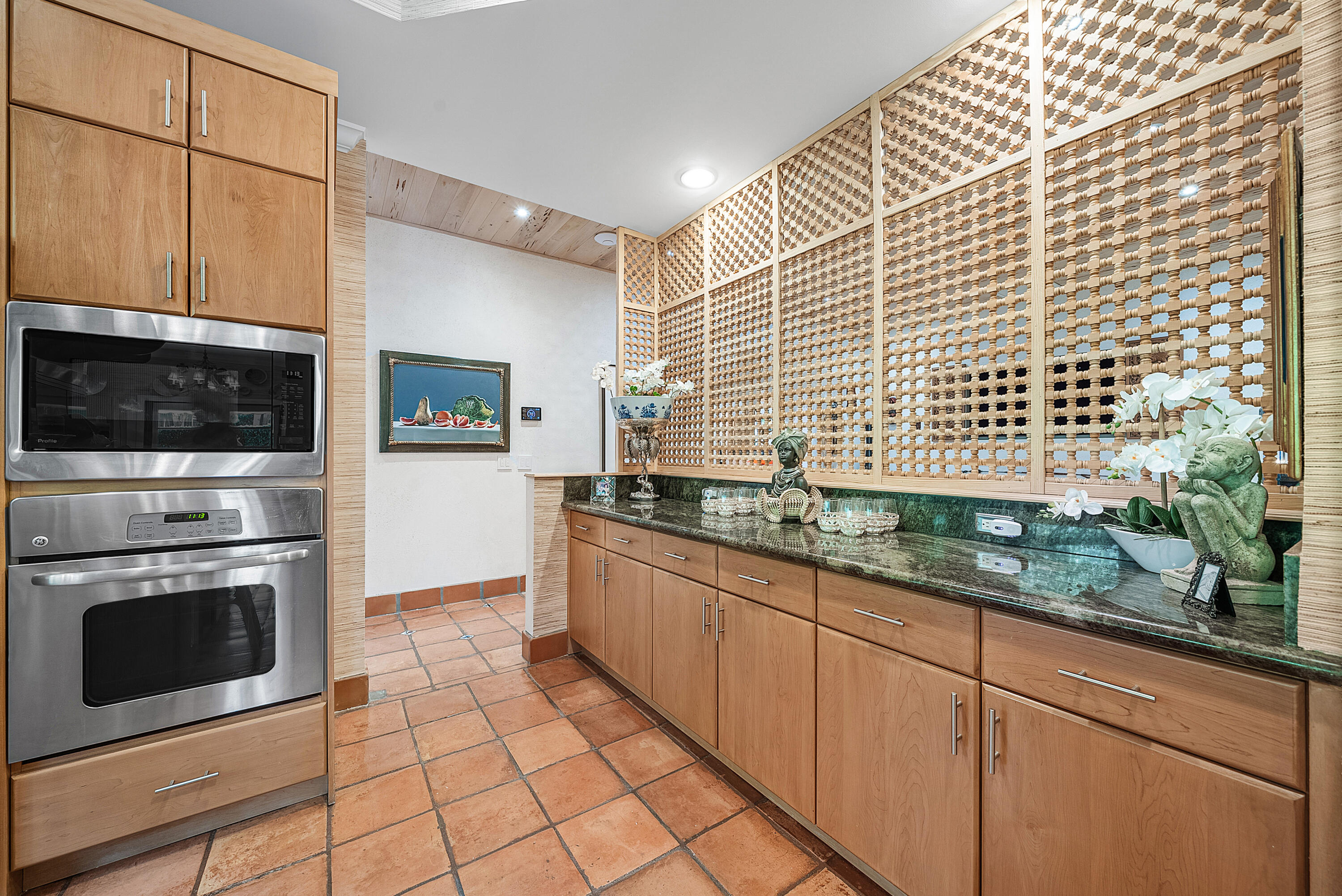 ROYAL PARK - Residential