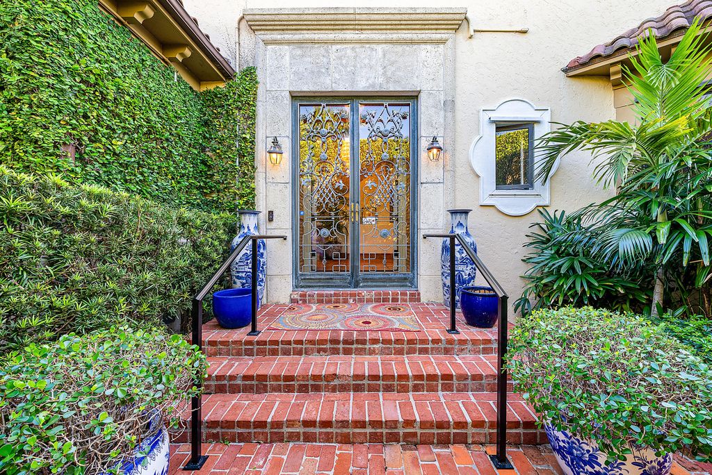 Photo of 245 Brazilian Avenue, Palm Beach, FL 33480 (MLS # R11159834)