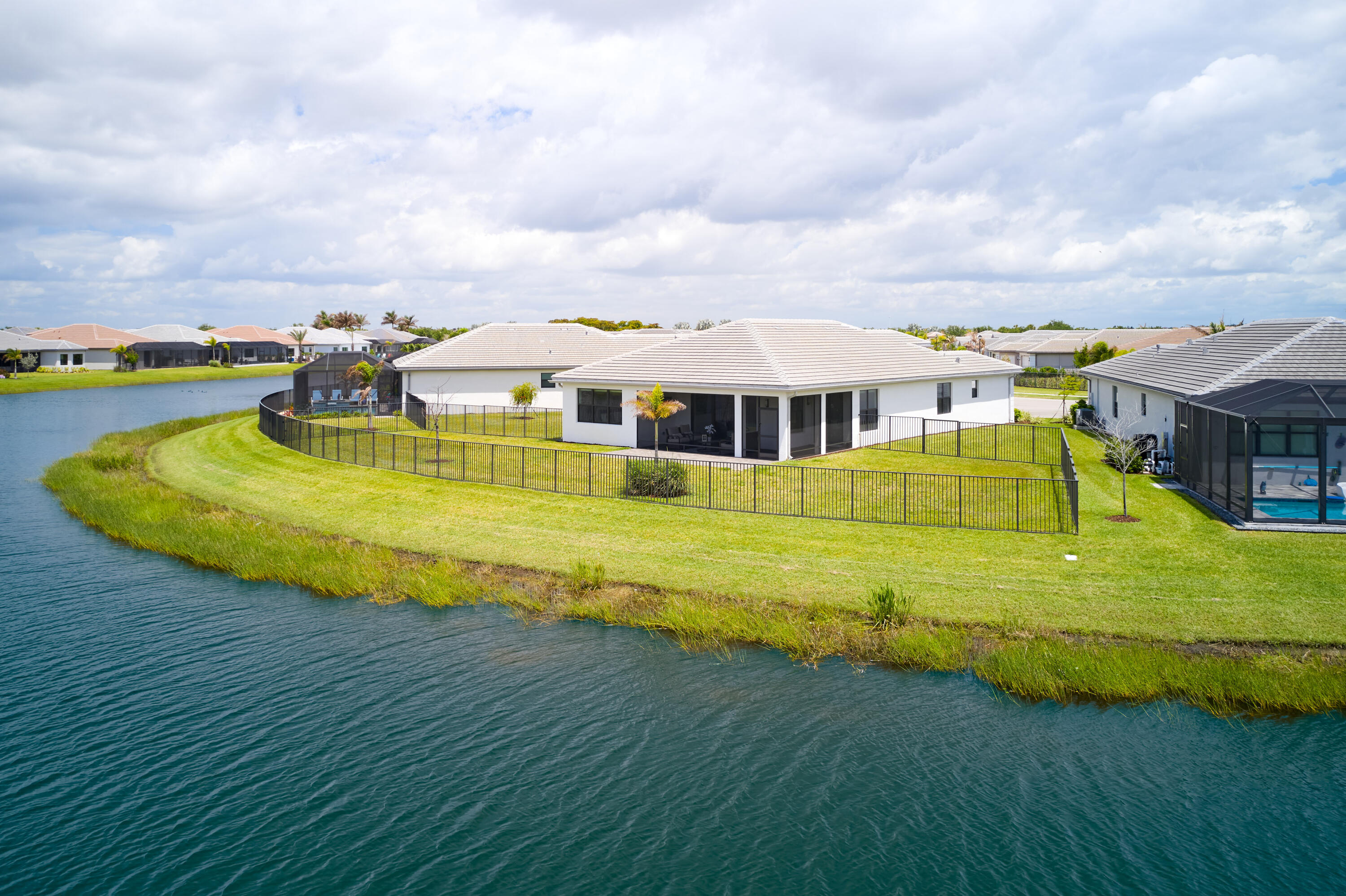 Valencia Parc at Riverland - Residential