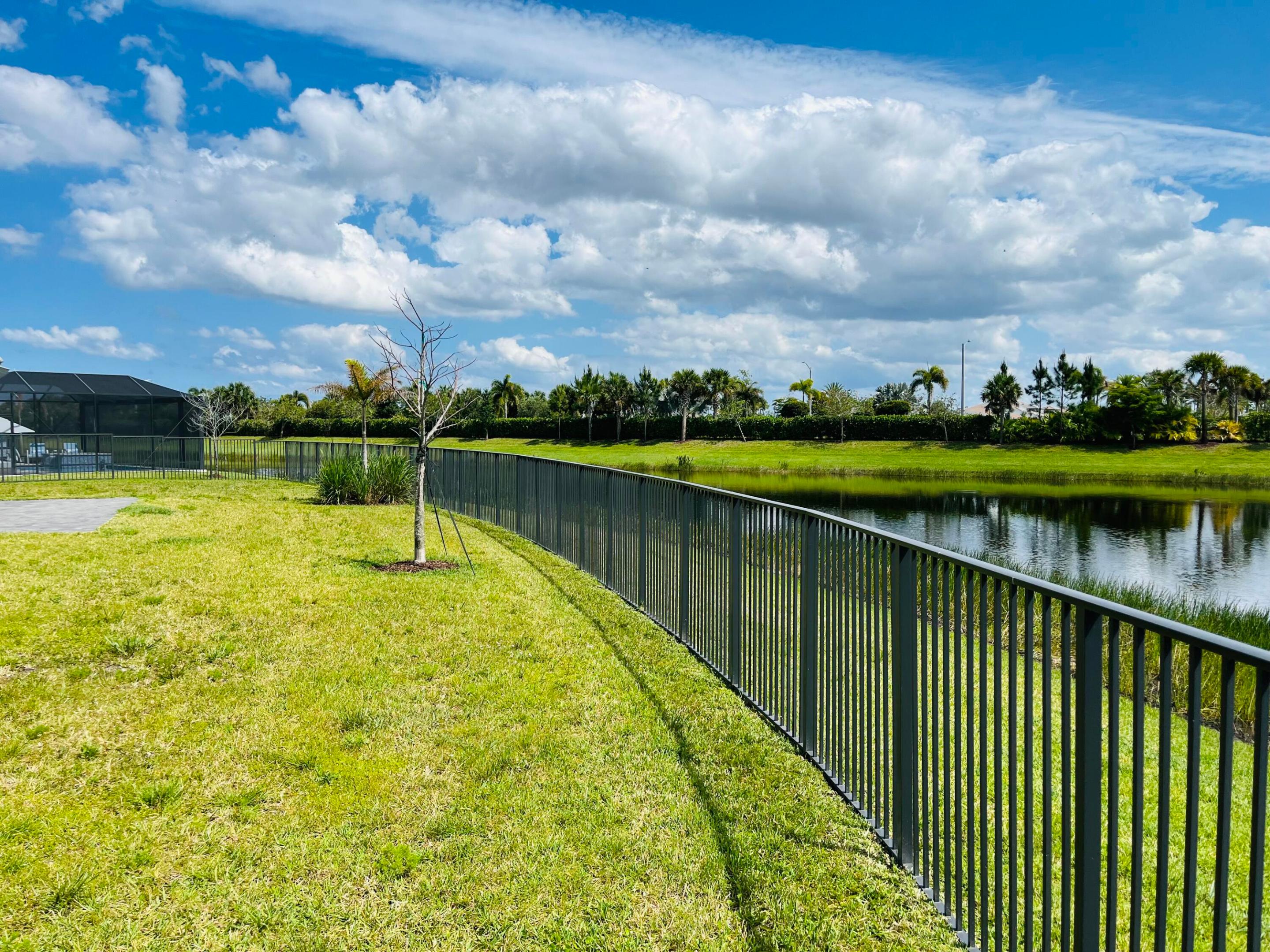 Valencia Parc at Riverland - Residential