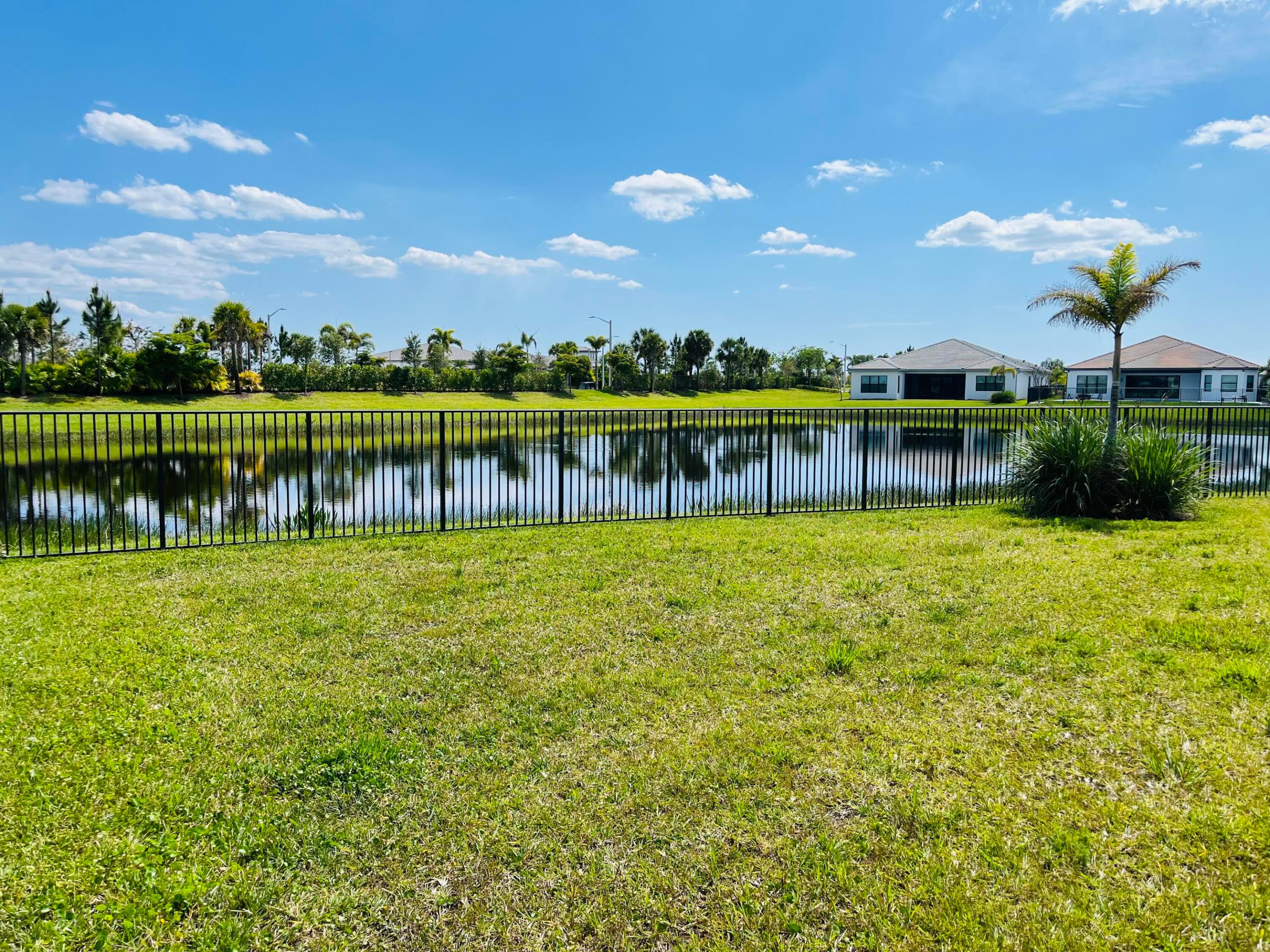 Valencia Parc at Riverland - Residential