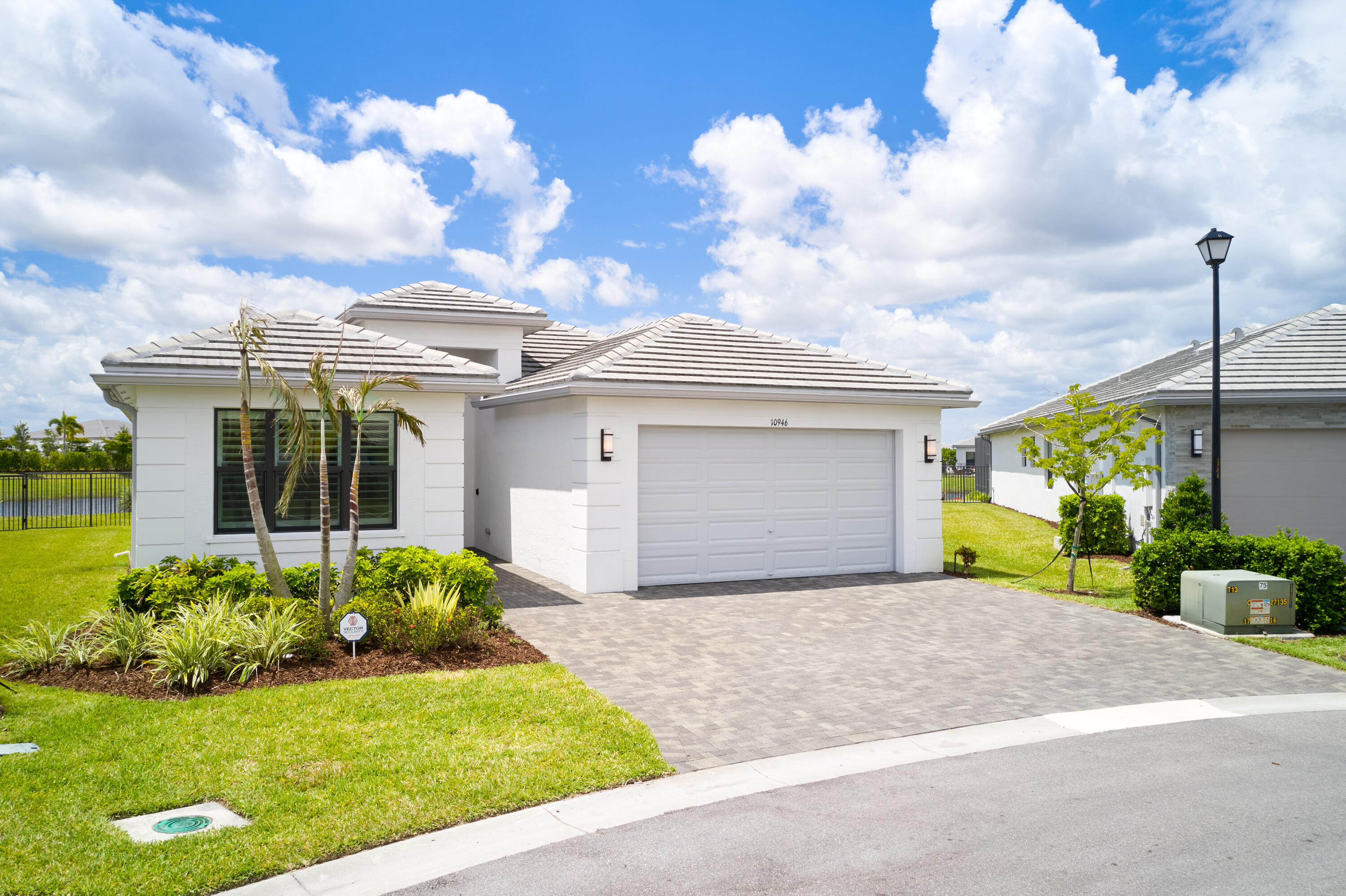 Valencia Parc at Riverland - Residential