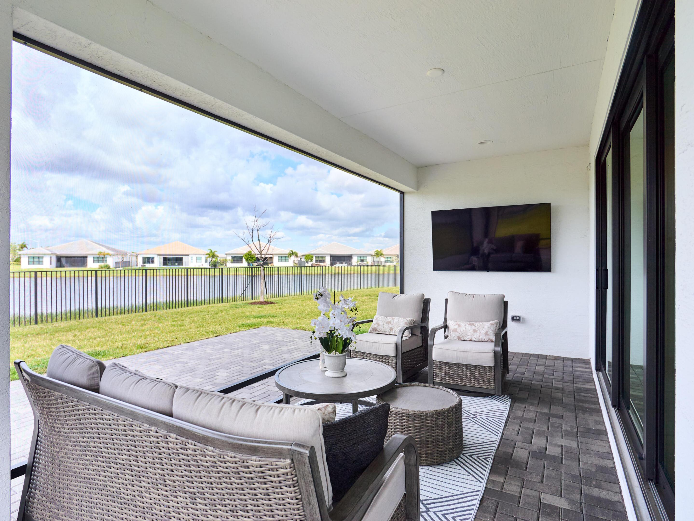 Valencia Parc at Riverland - Residential