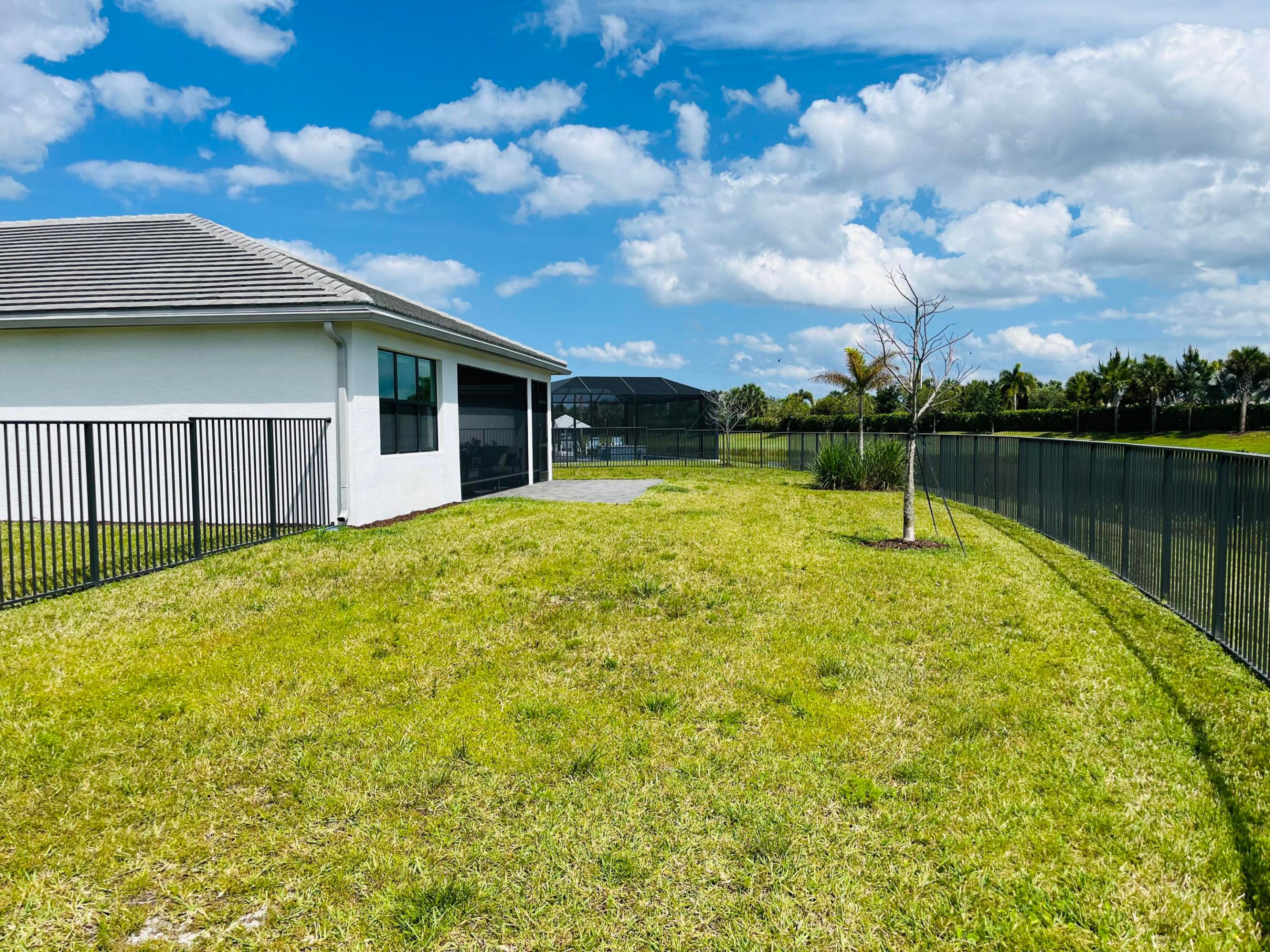 Valencia Parc at Riverland - Residential