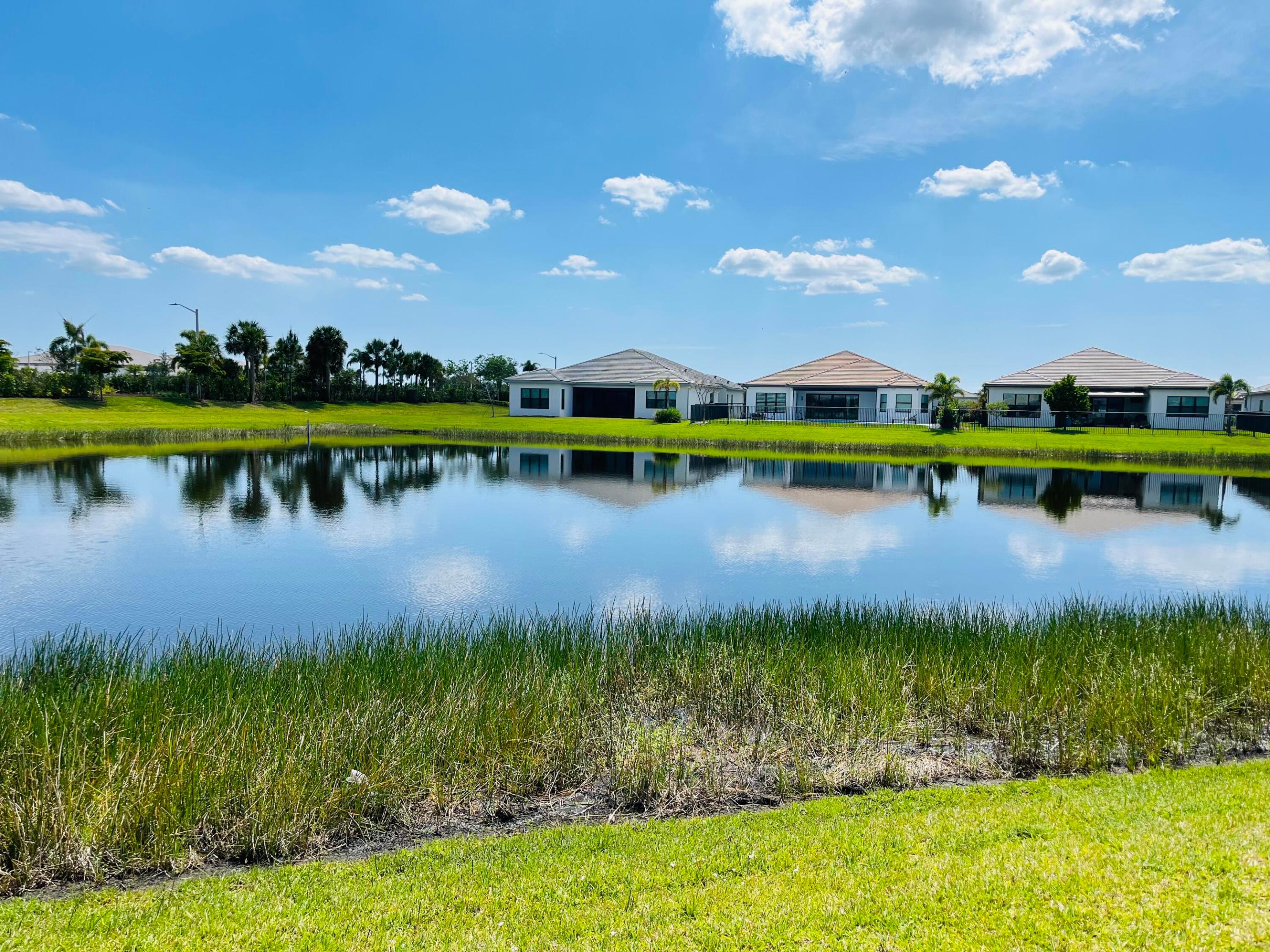 Valencia Parc at Riverland - Residential