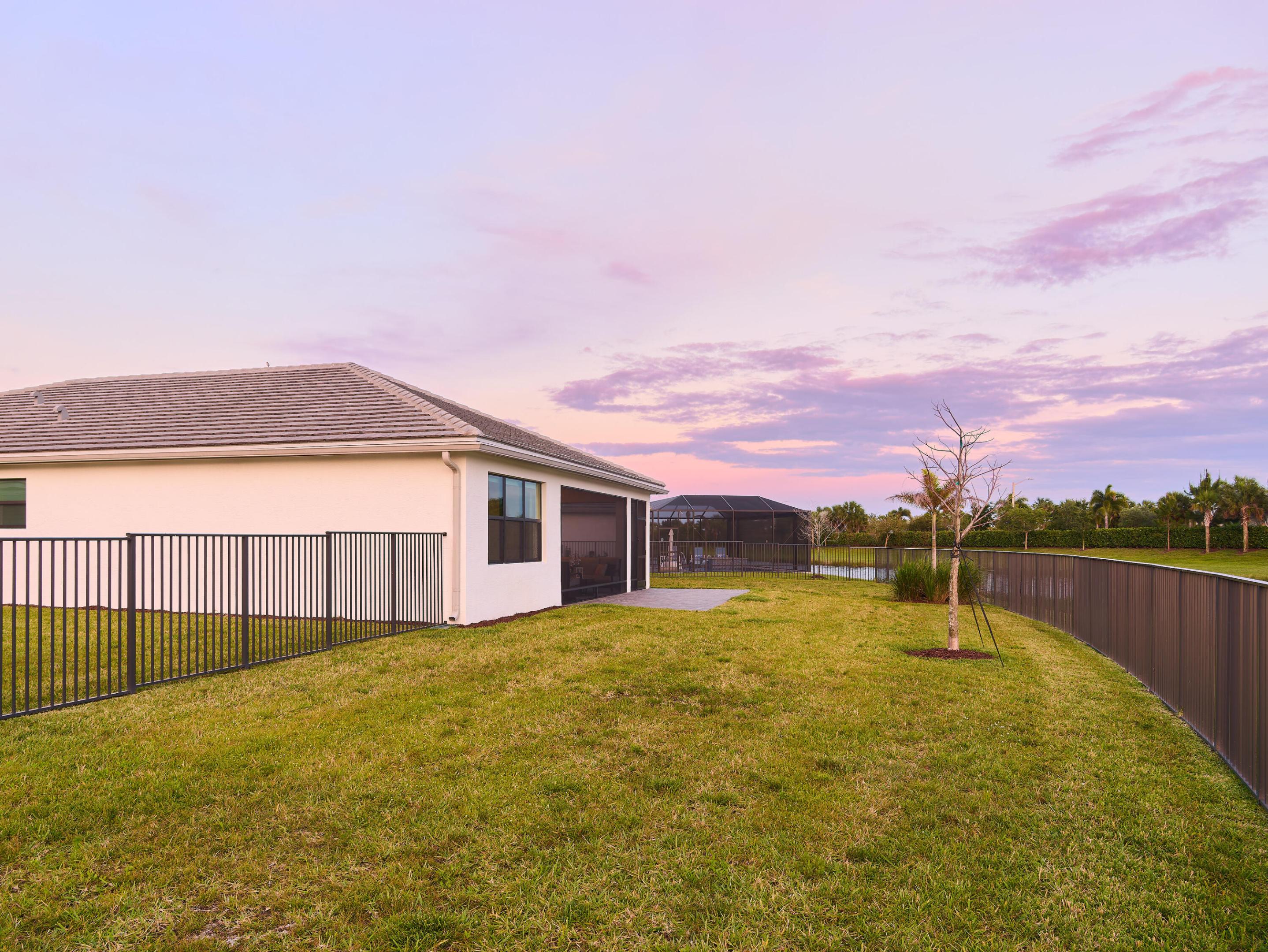 Valencia Parc at Riverland - Residential