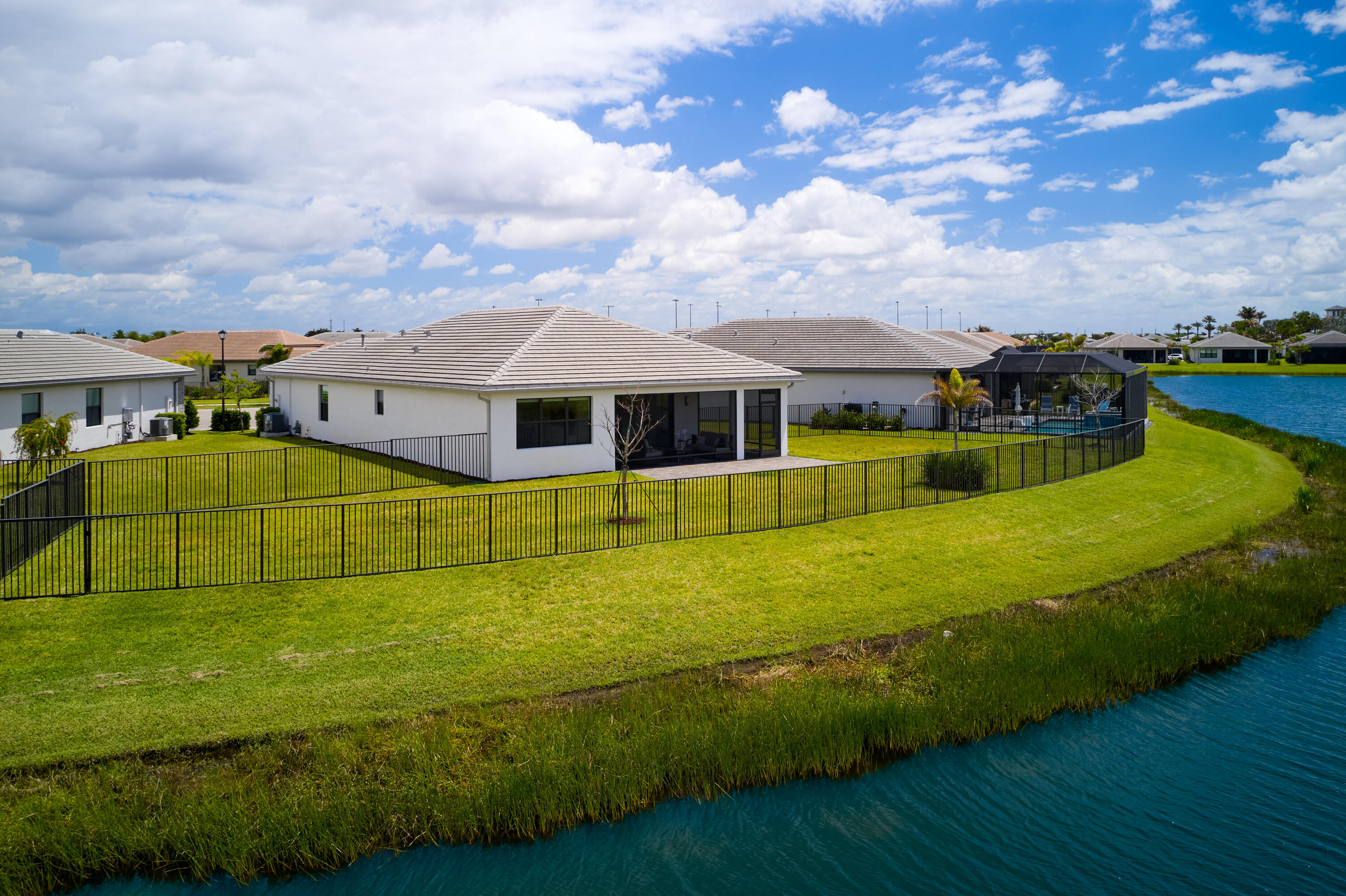 Valencia Parc at Riverland - Residential