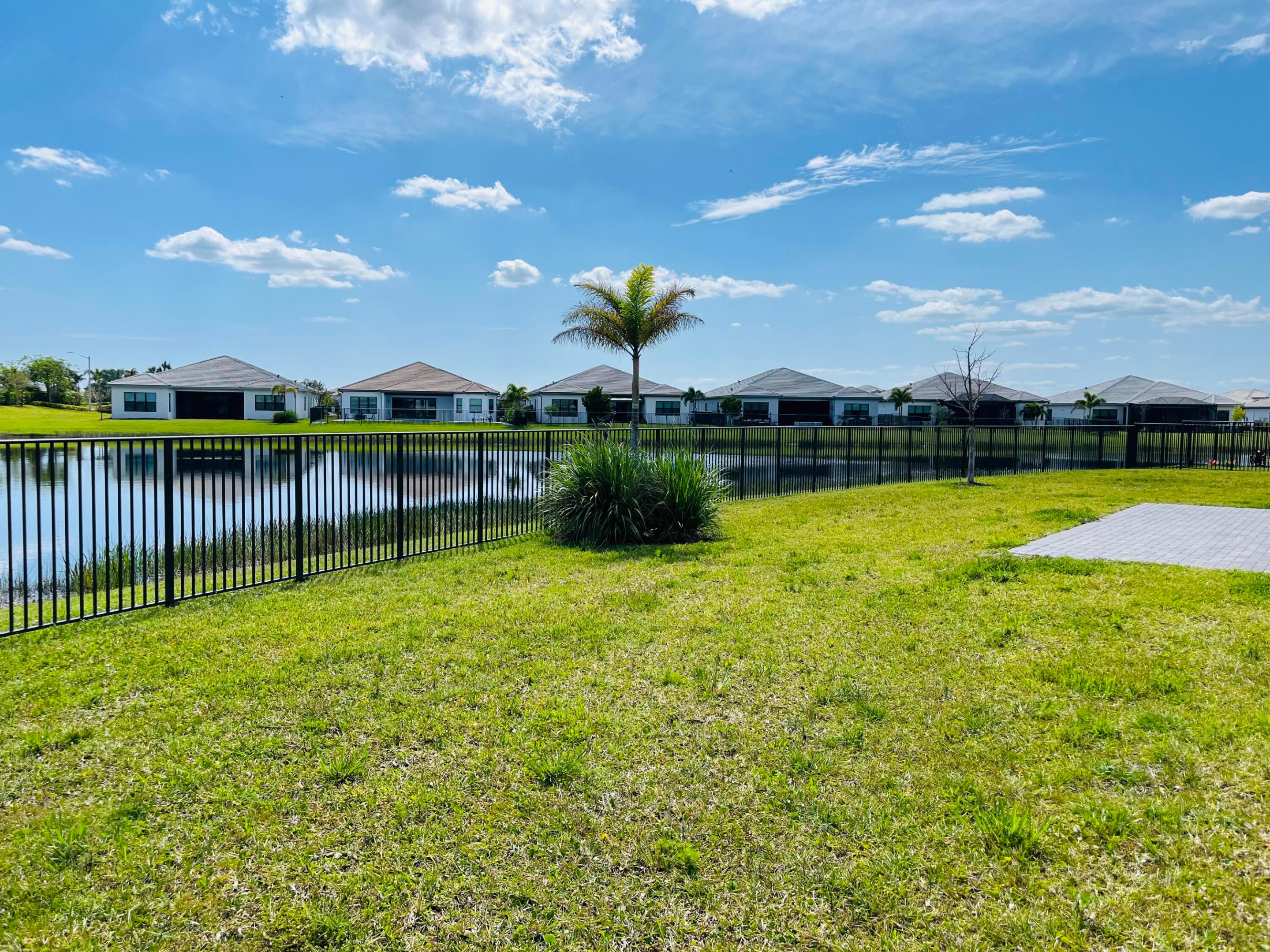 Valencia Parc at Riverland - Residential