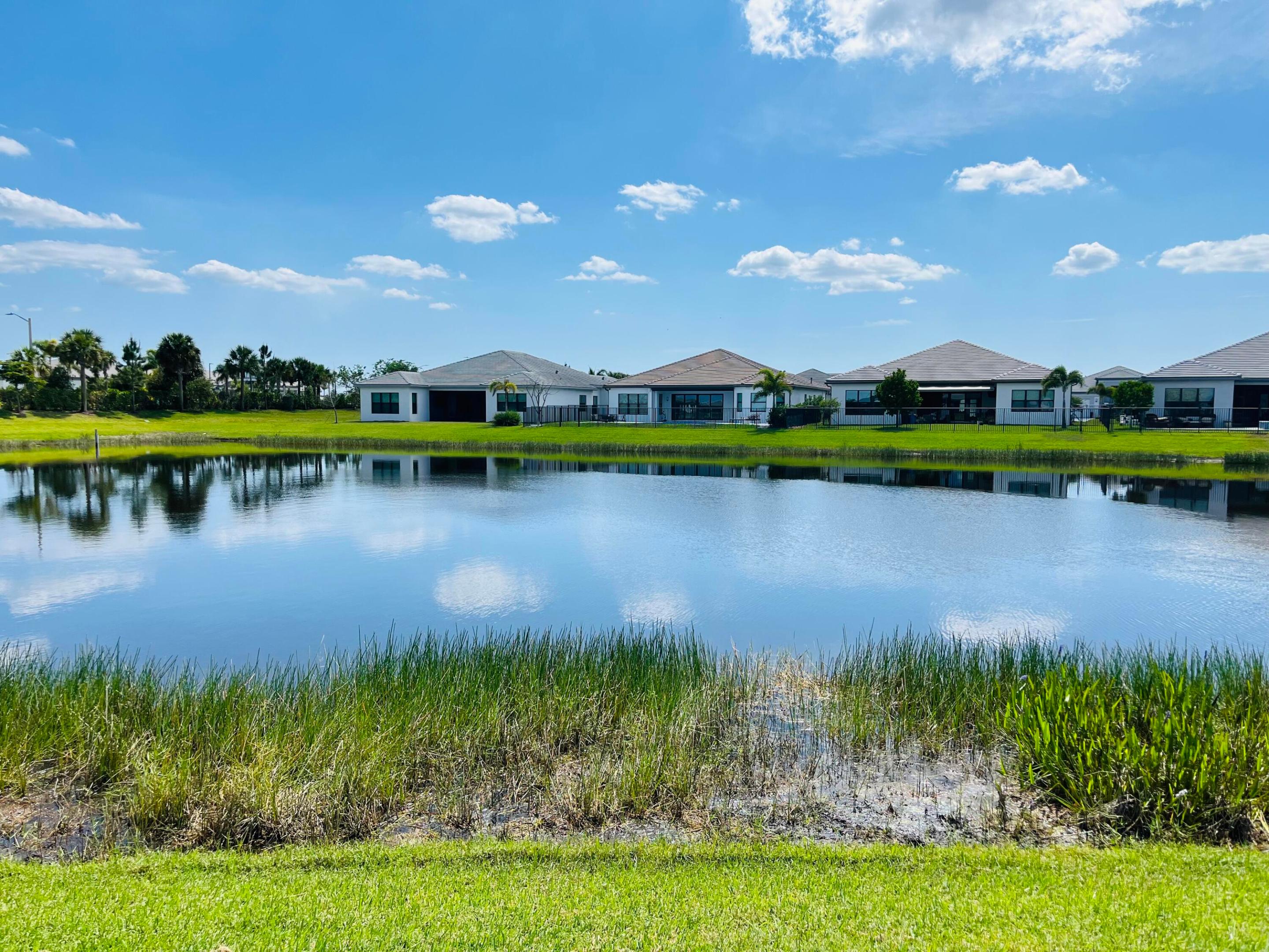 Valencia Parc at Riverland - Residential