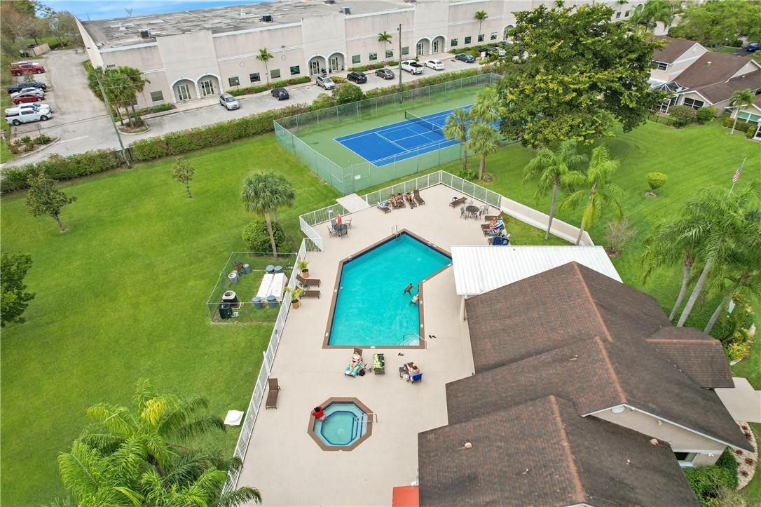 Crystal Key Pointe - Residential