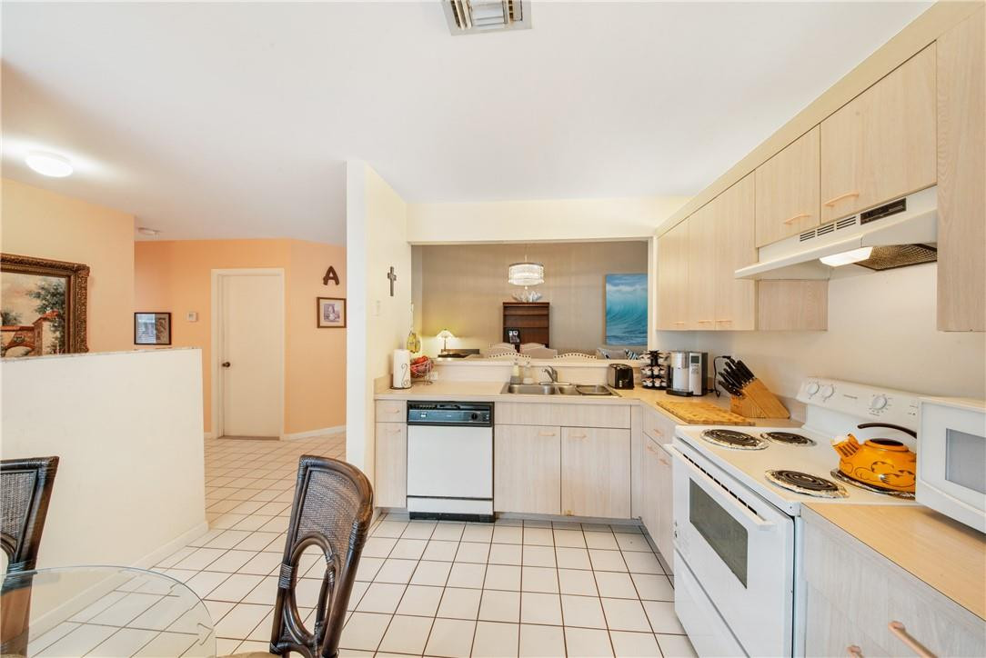 Crystal Key Pointe - Residential