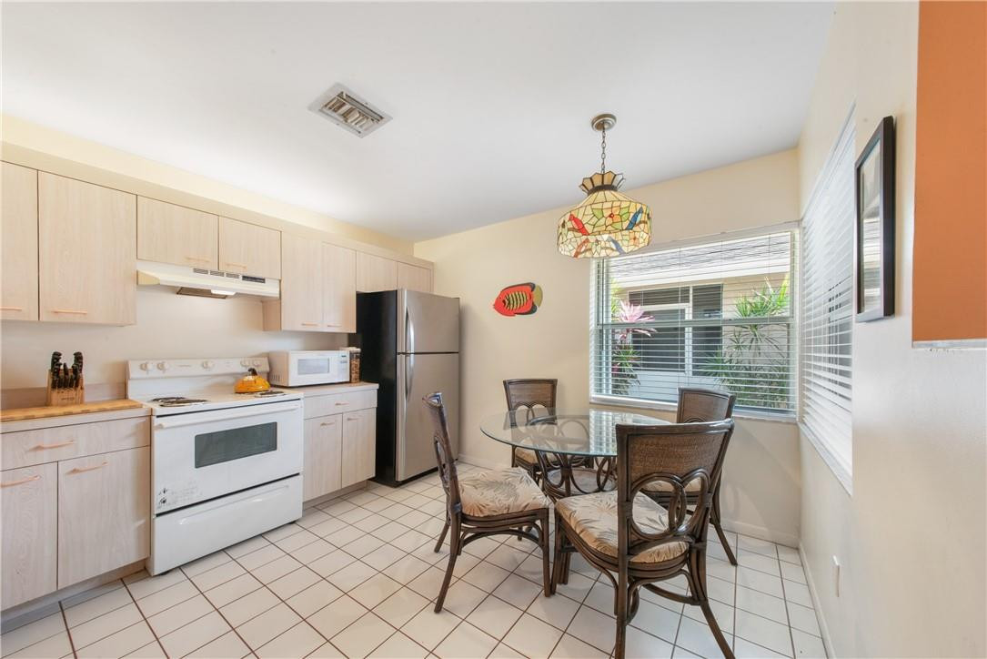 Crystal Key Pointe - Residential