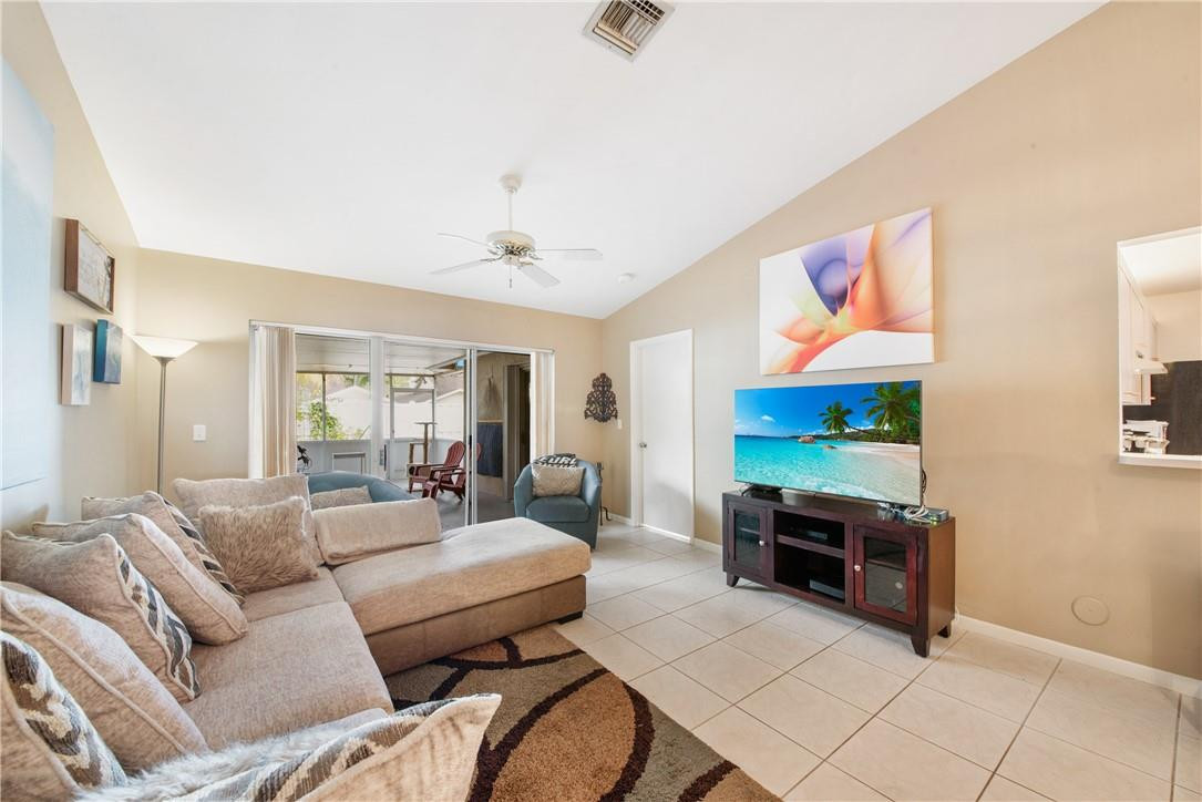 Crystal Key Pointe - Residential