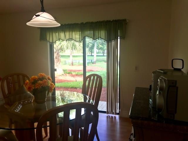 RACQUET CLUB APTS - Residential