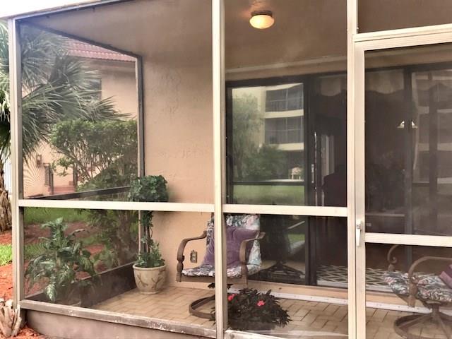 RACQUET CLUB APTS - Residential