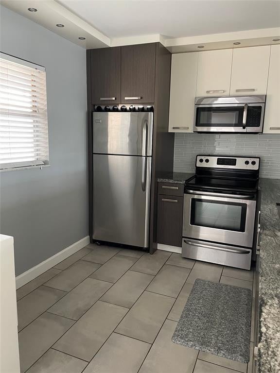 2850 Somerset Drive 404l, Lauderdale Lakes FL 33311