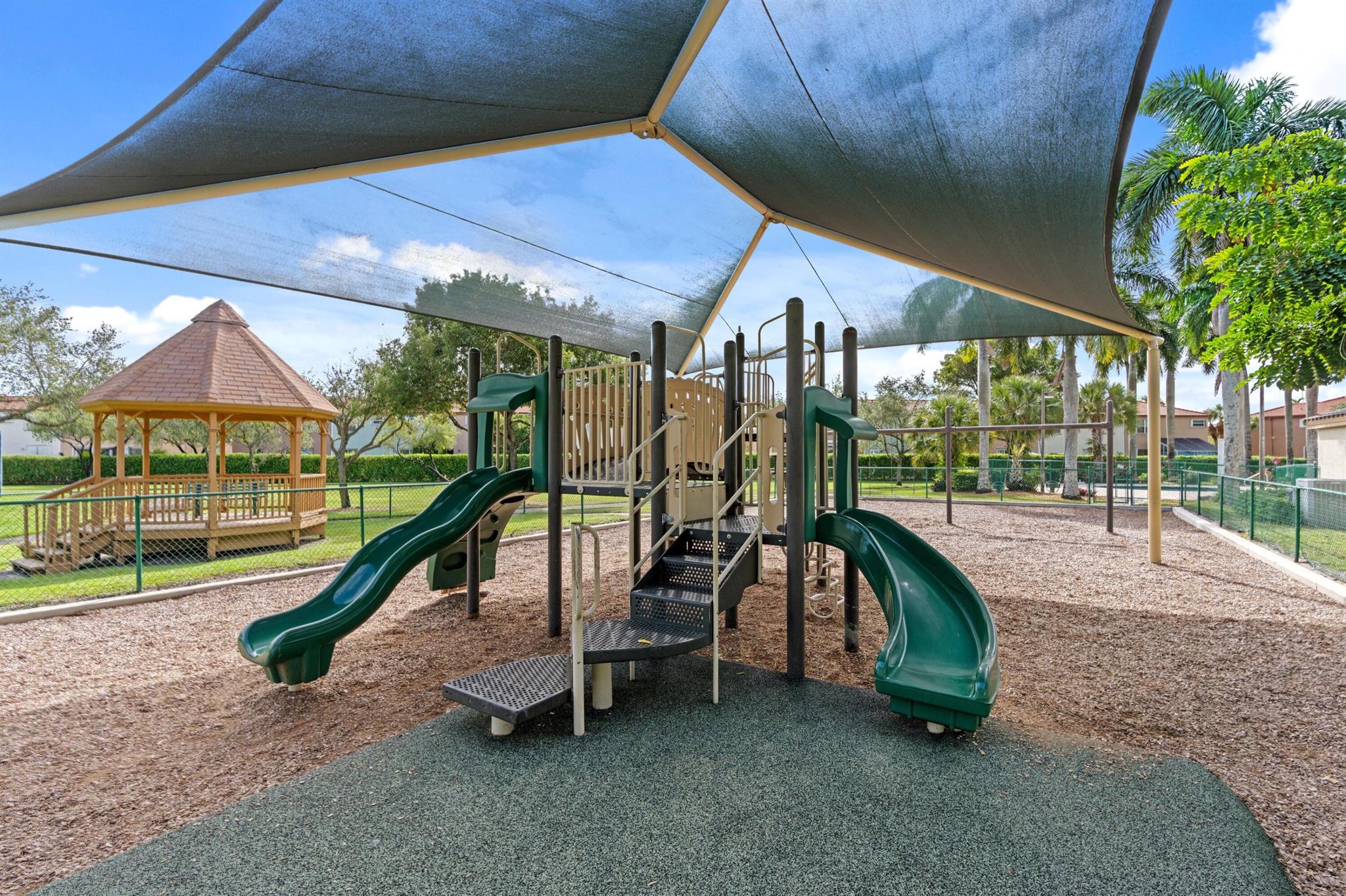 Canary Bay - Residential