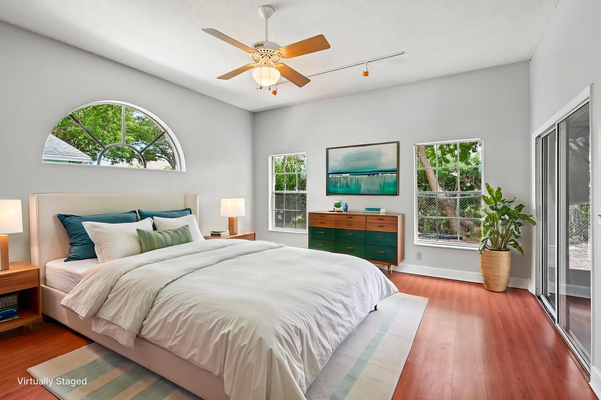 ROYAL PINES EST - Residential