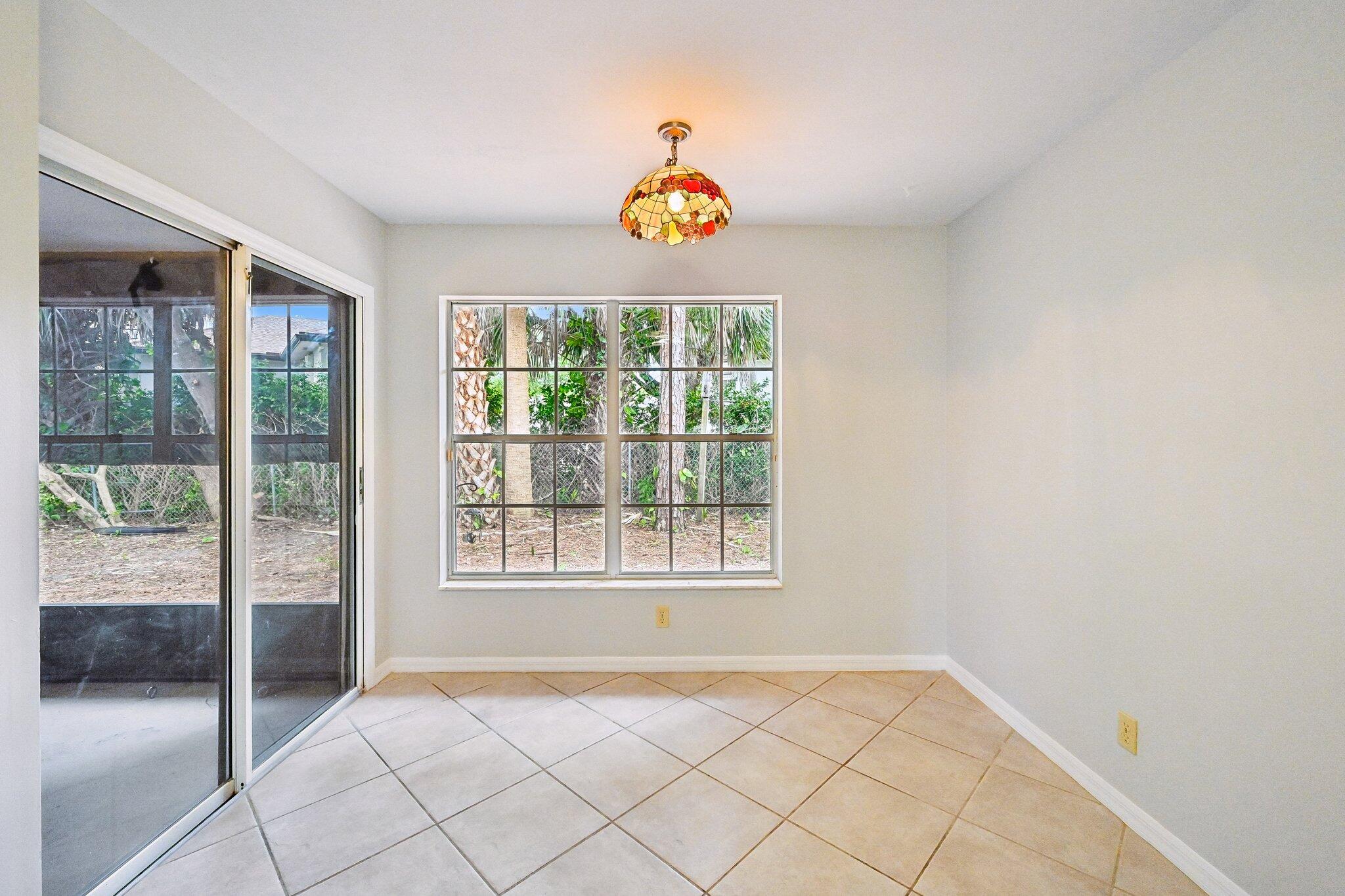 ROYAL PINES EST - Residential