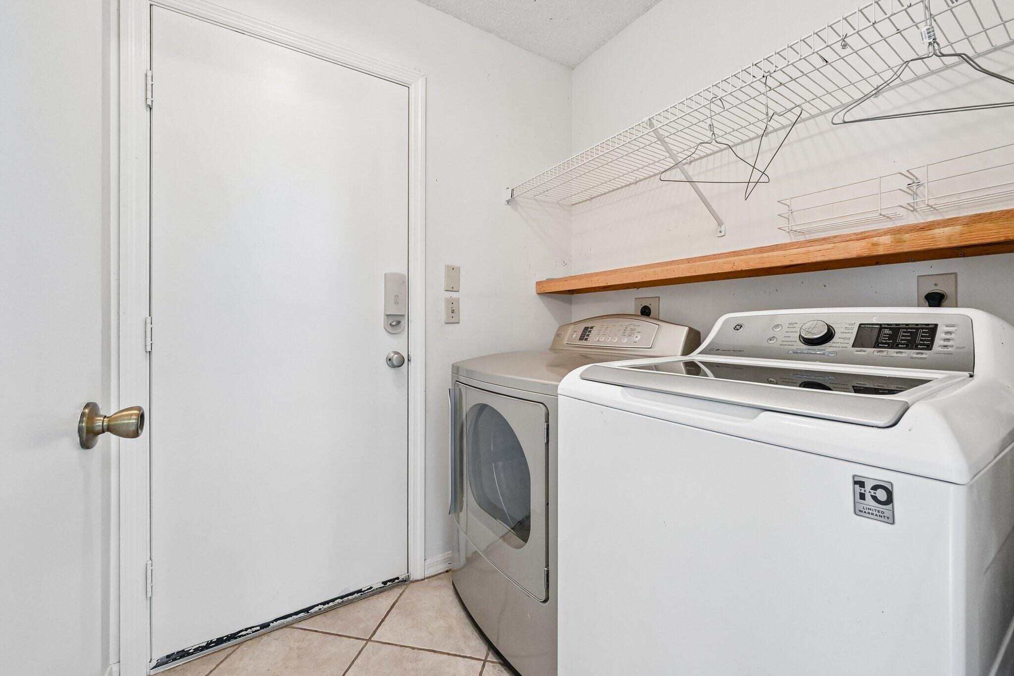 ROYAL PINES EST - Residential