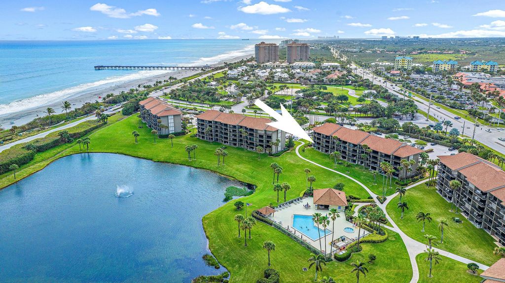 Photo of 501 S Seas Drive #206, Jupiter, FL 33477 (MLS # R10969885)