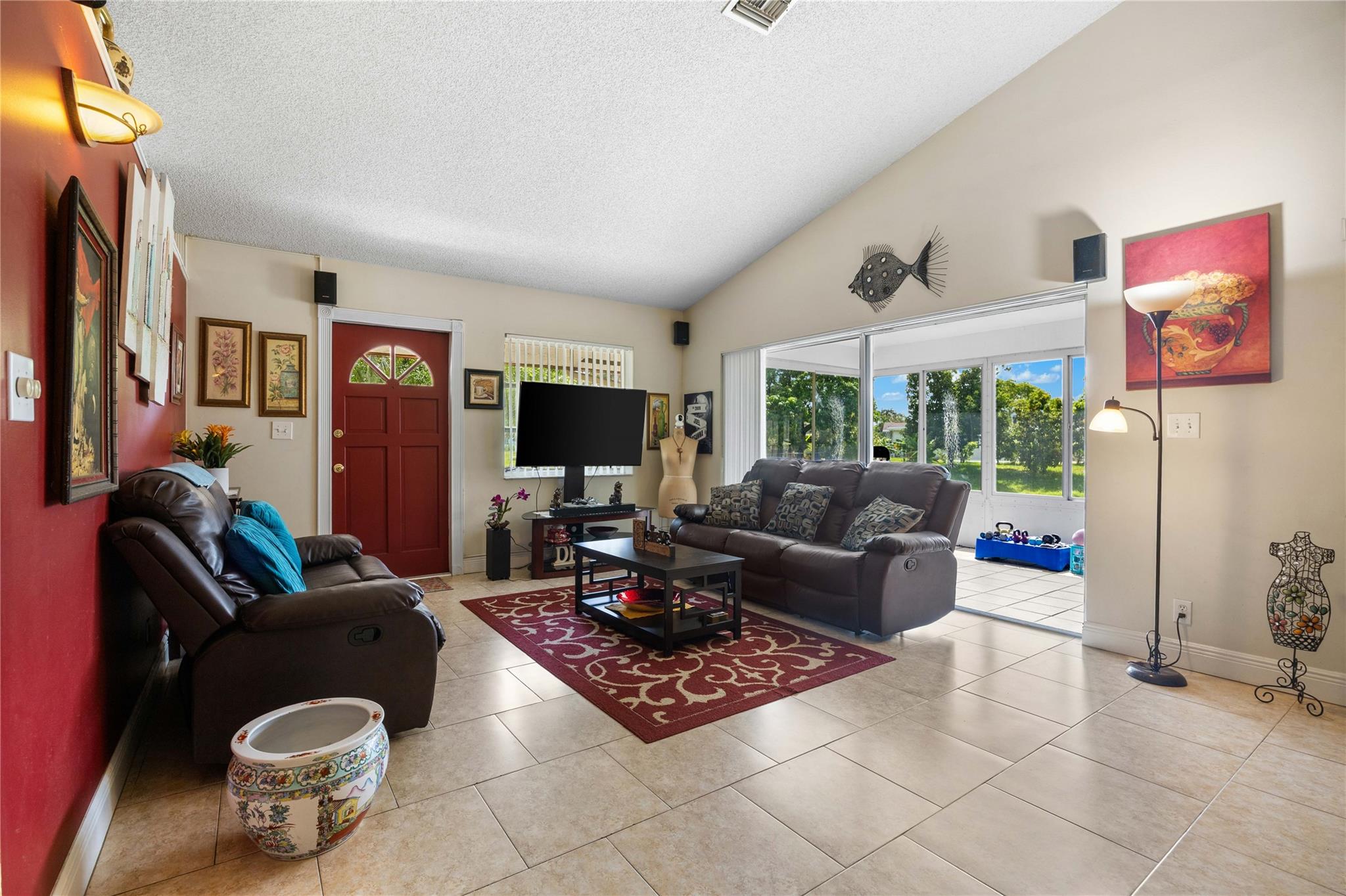 6257 NW 1st St 6257