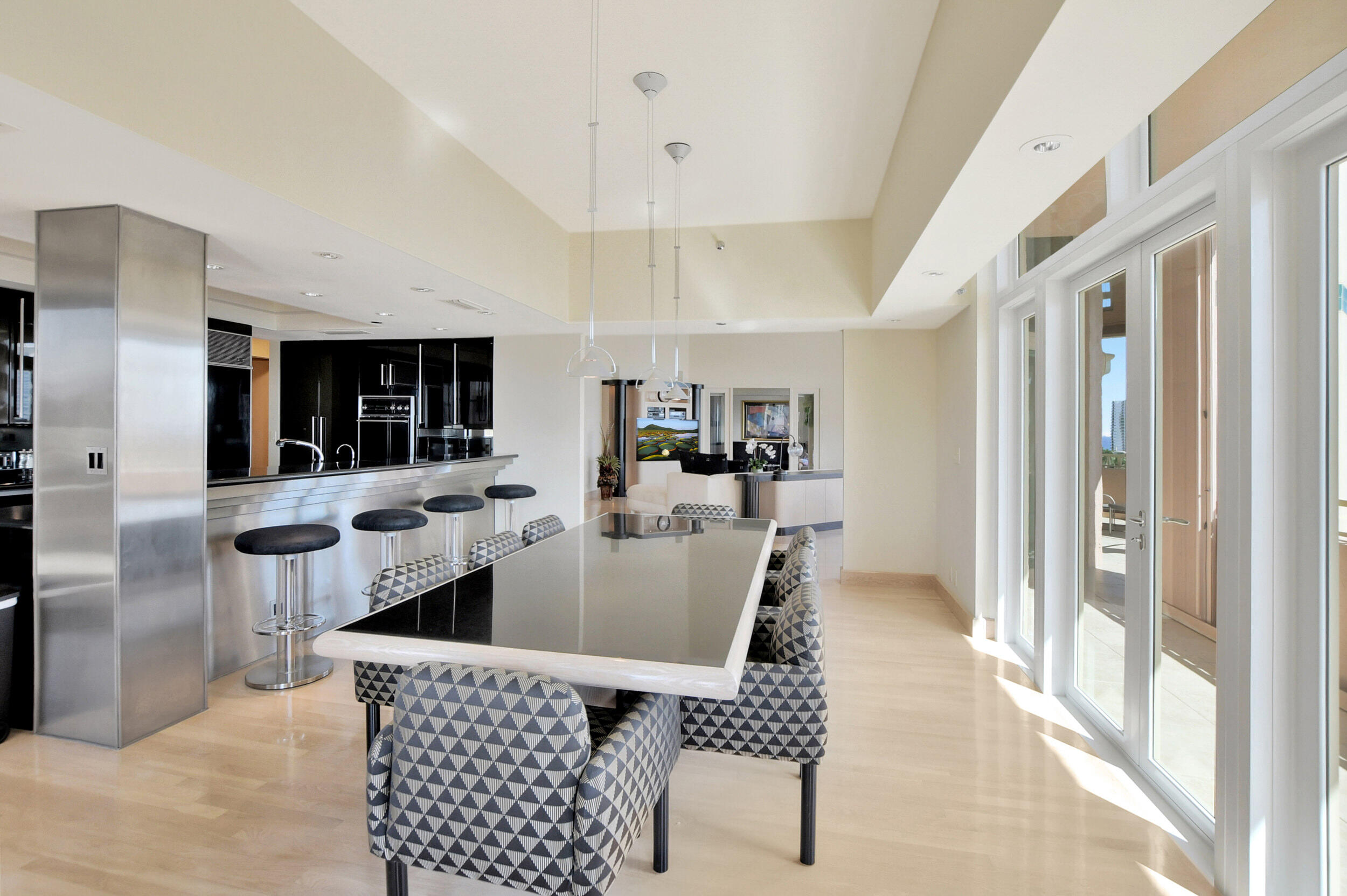 Mizner Tower - Residential